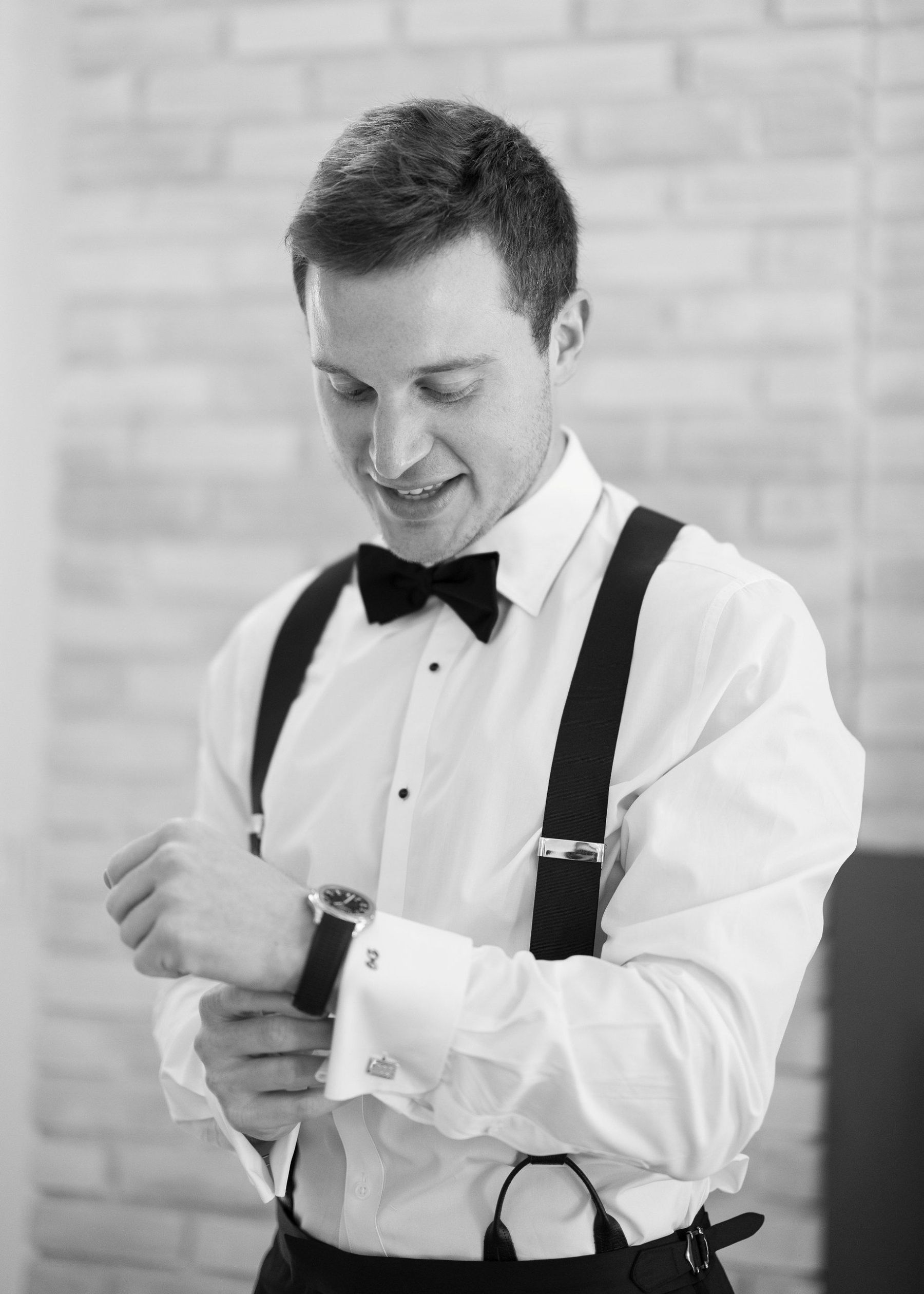 Beach Chic Vows: Ally and Dylan's Serene Gurney's Montauk Wedding photo