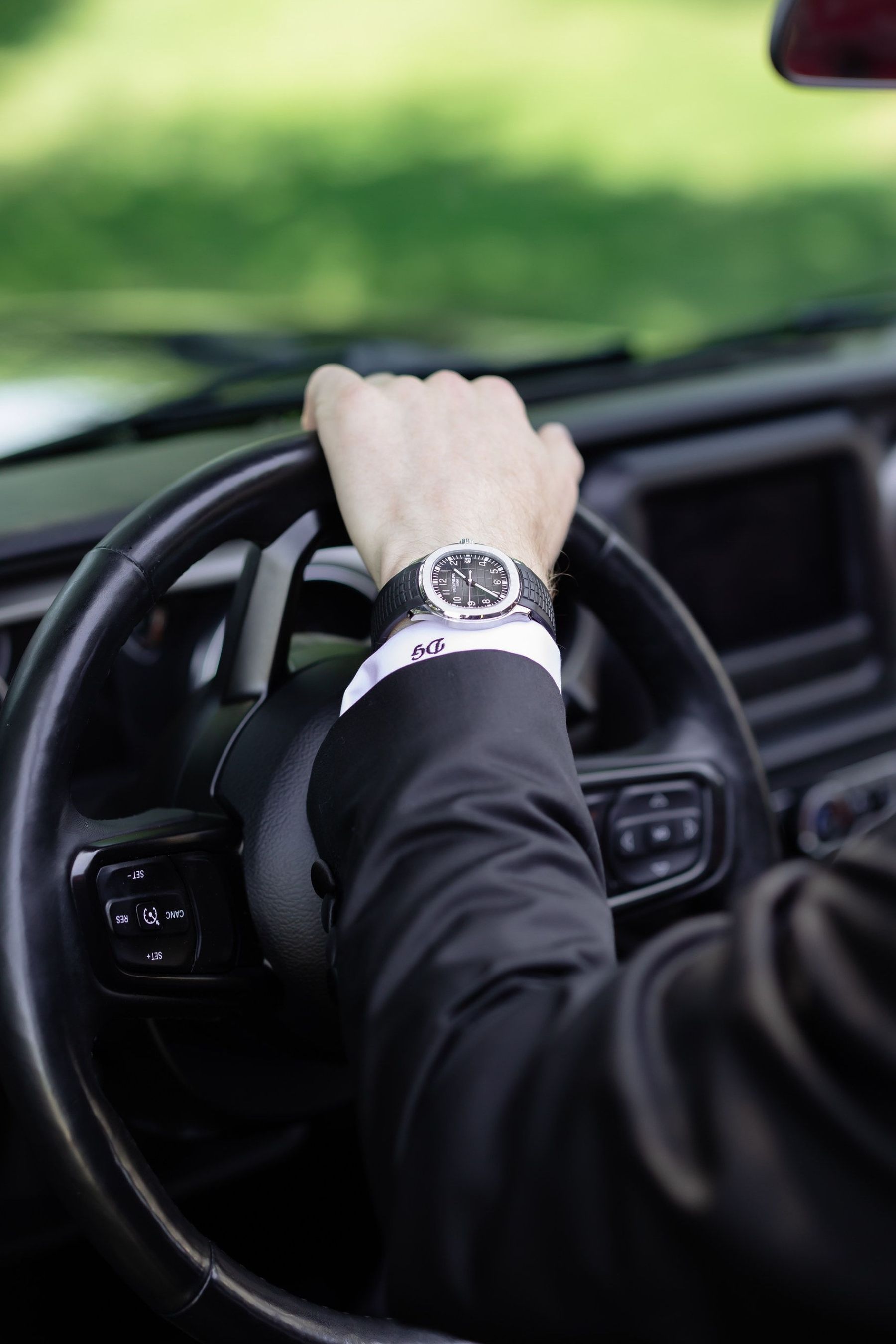 Beach Chic Vows: Ally and Dylan's Serene Gurney's Montauk Wedding photo