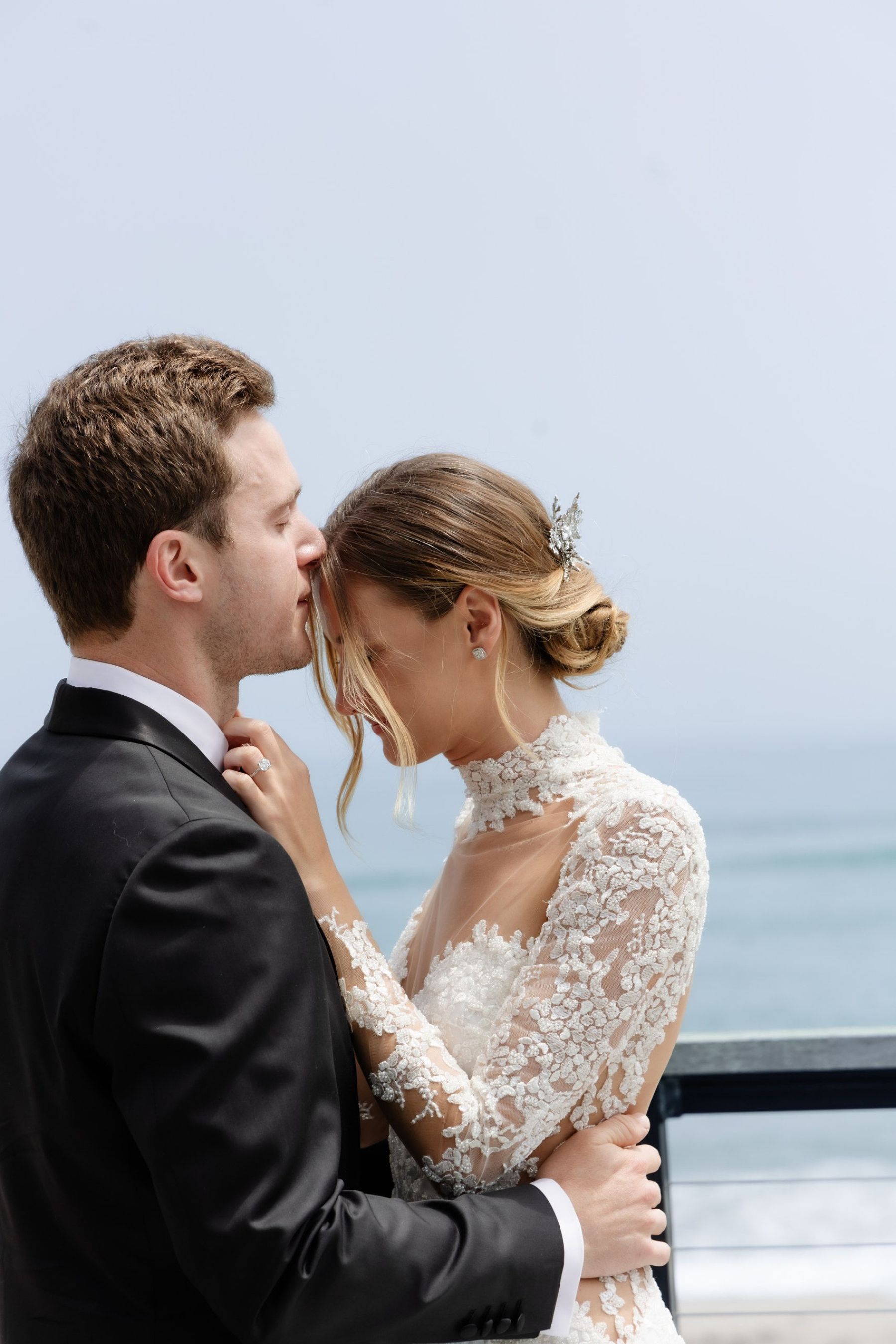 Beach Chic Vows: Ally and Dylan's Serene Gurney's Montauk Wedding photo