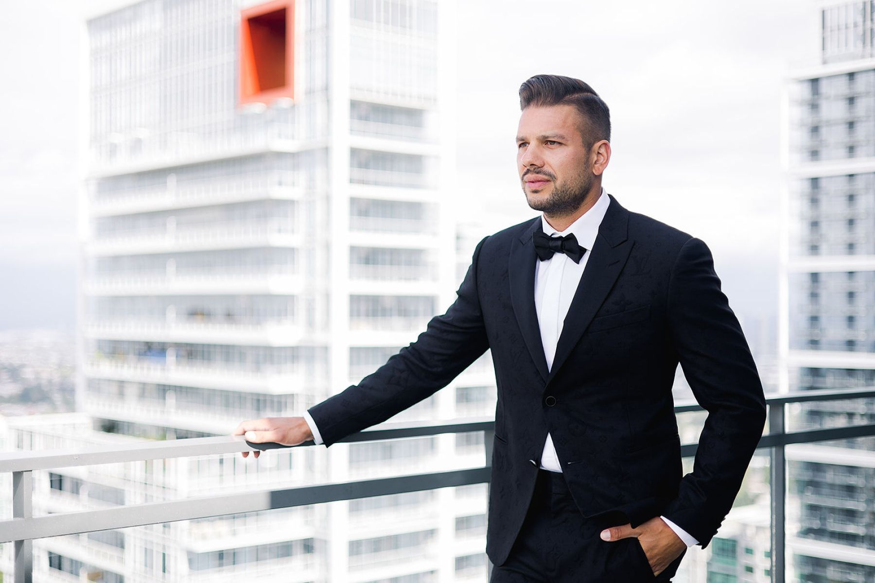 Courtney &amp; Steven's Swaneset Love Story: A Journey of Hearts photo