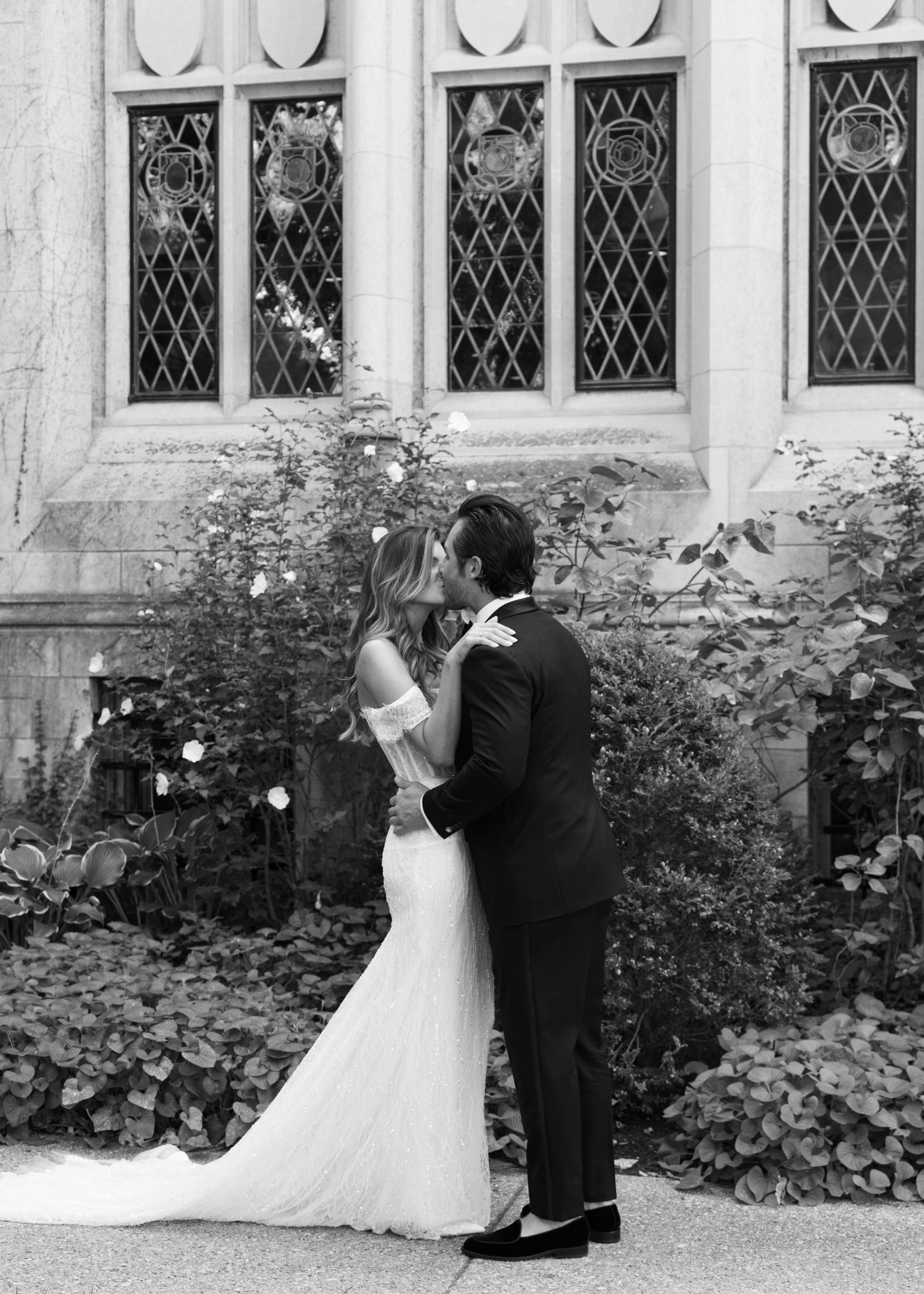 A Tale of Two Worlds: Marina &amp; Zach's Chic Chicago History Museum Wedding photo