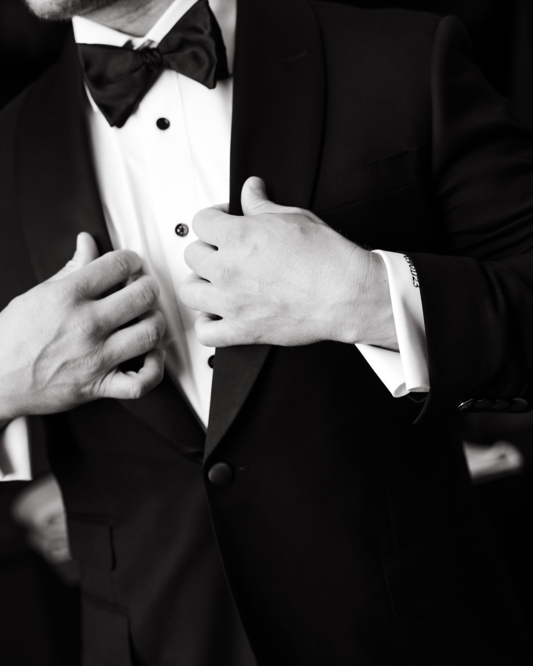 A Tale of Two Worlds: Marina &amp; Zach's Chic Chicago History Museum Wedding photo