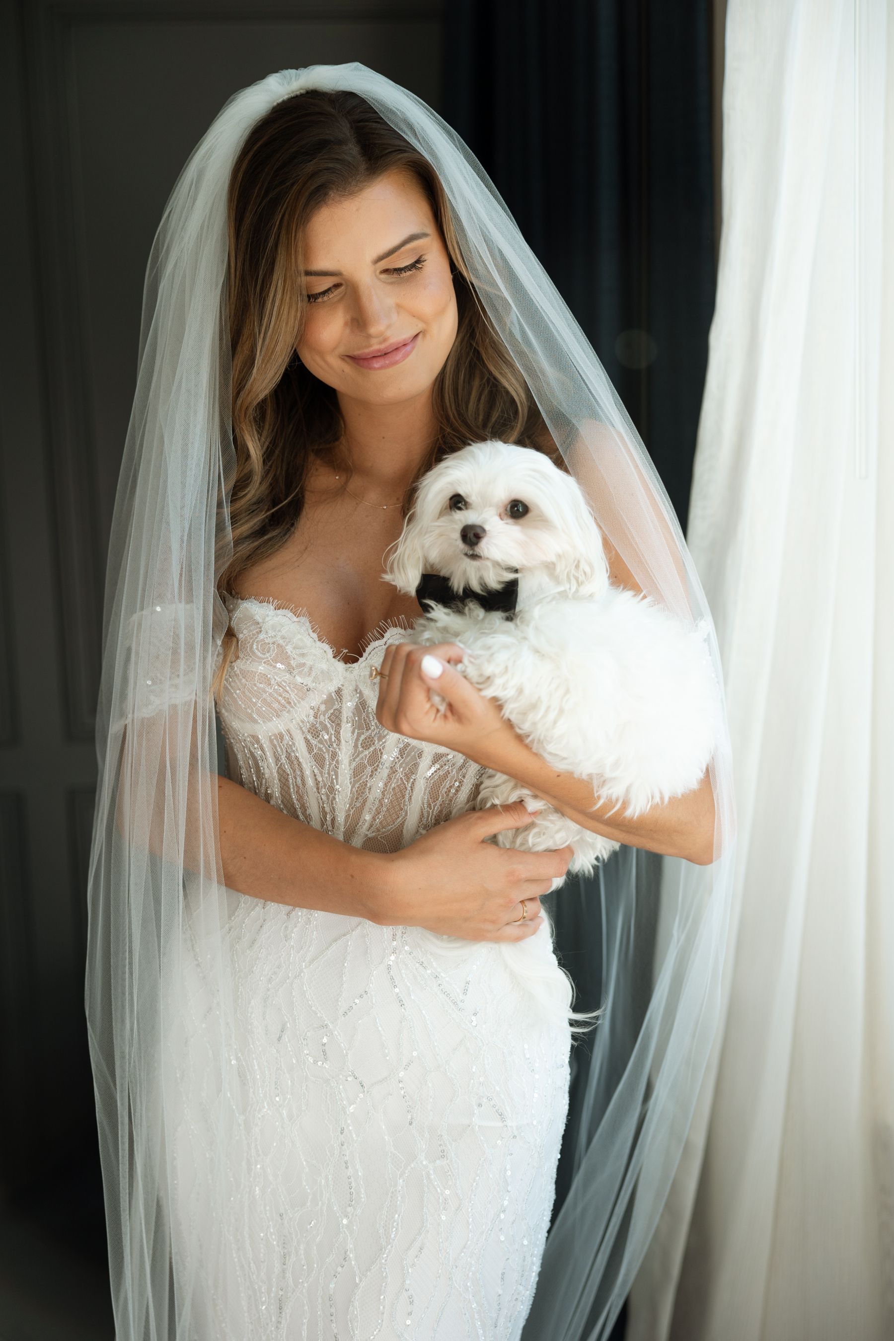 A Tale of Two Worlds: Marina &amp; Zach's Chic Chicago History Museum Wedding photo
