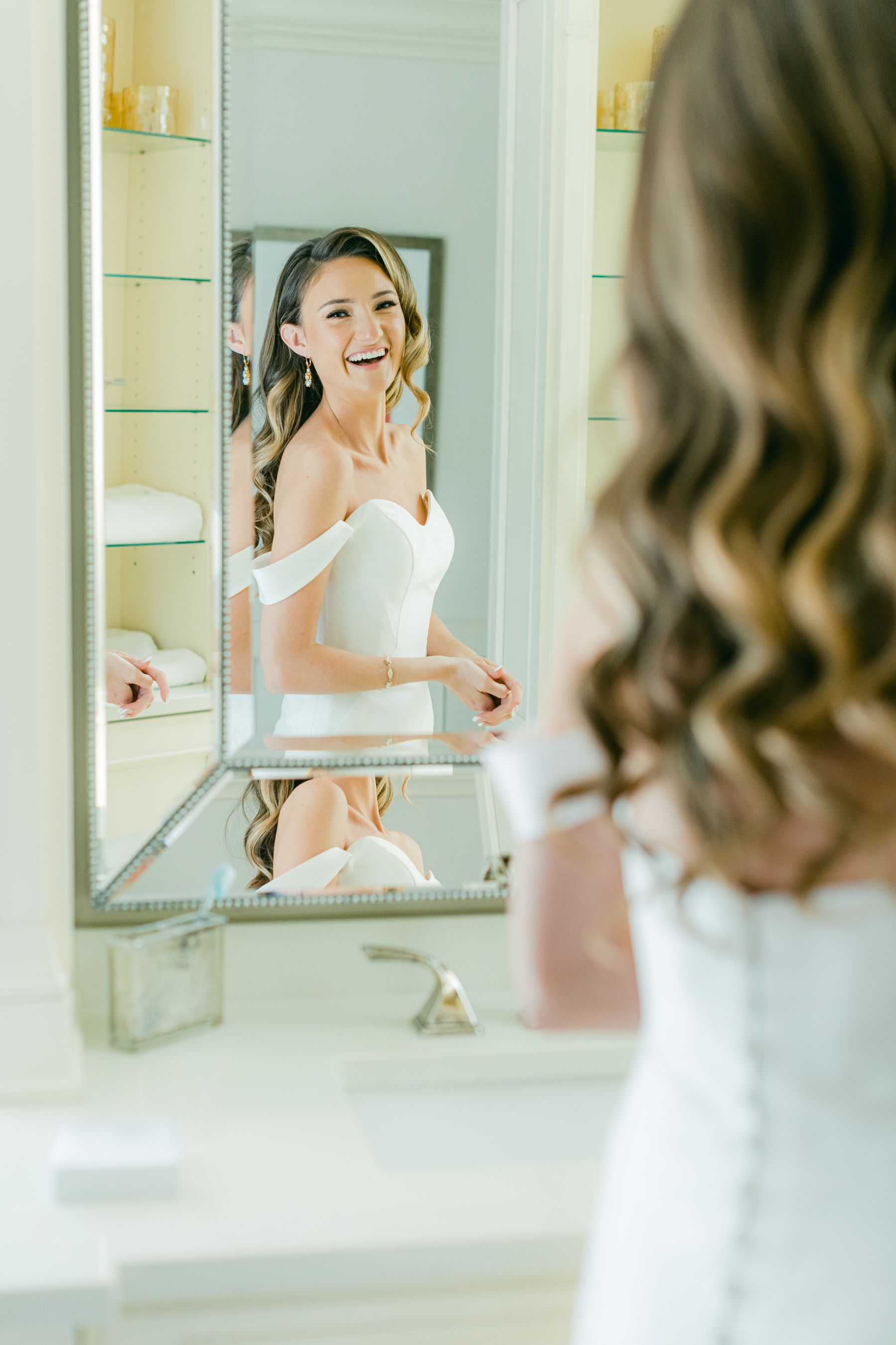 Defying All Odds: The Timeless MontHill Golf &amp; Country Club Vows of Alexandra &amp; Joshua  photo