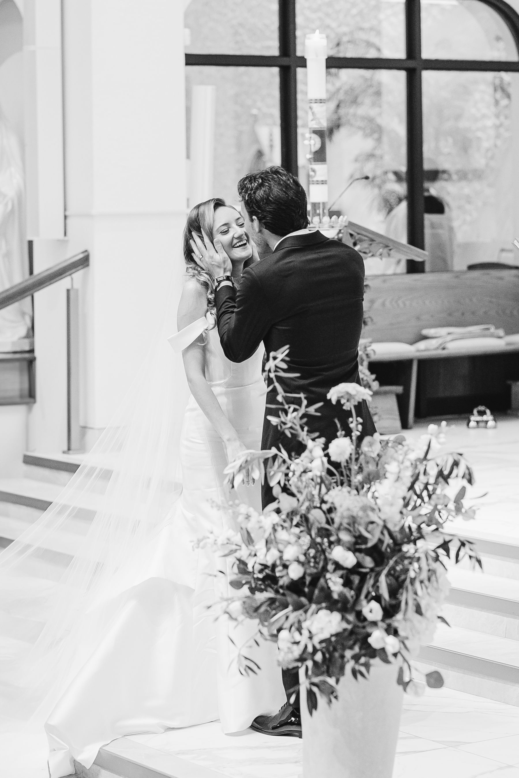 Defying All Odds: The Timeless MontHill Golf &amp; Country Club Vows of Alexandra &amp; Joshua  photo