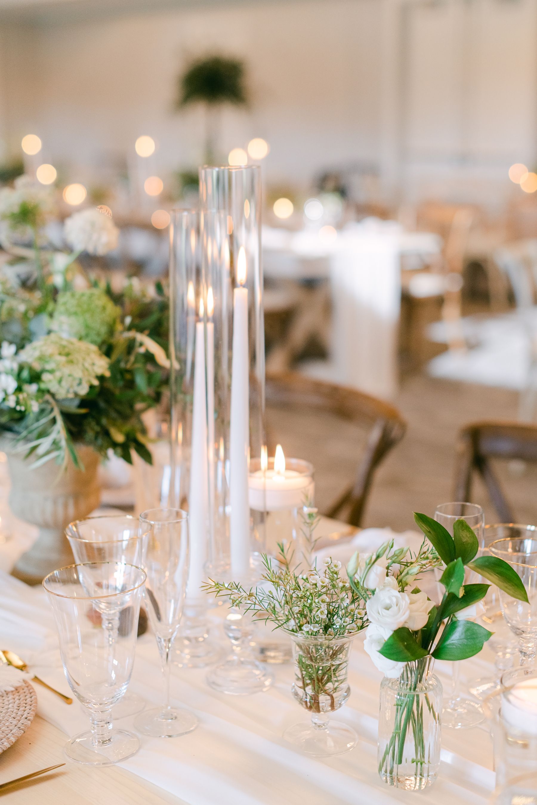 Defying All Odds: The Timeless MontHill Golf &amp; Country Club Vows of Alexandra &amp; Joshua  photo