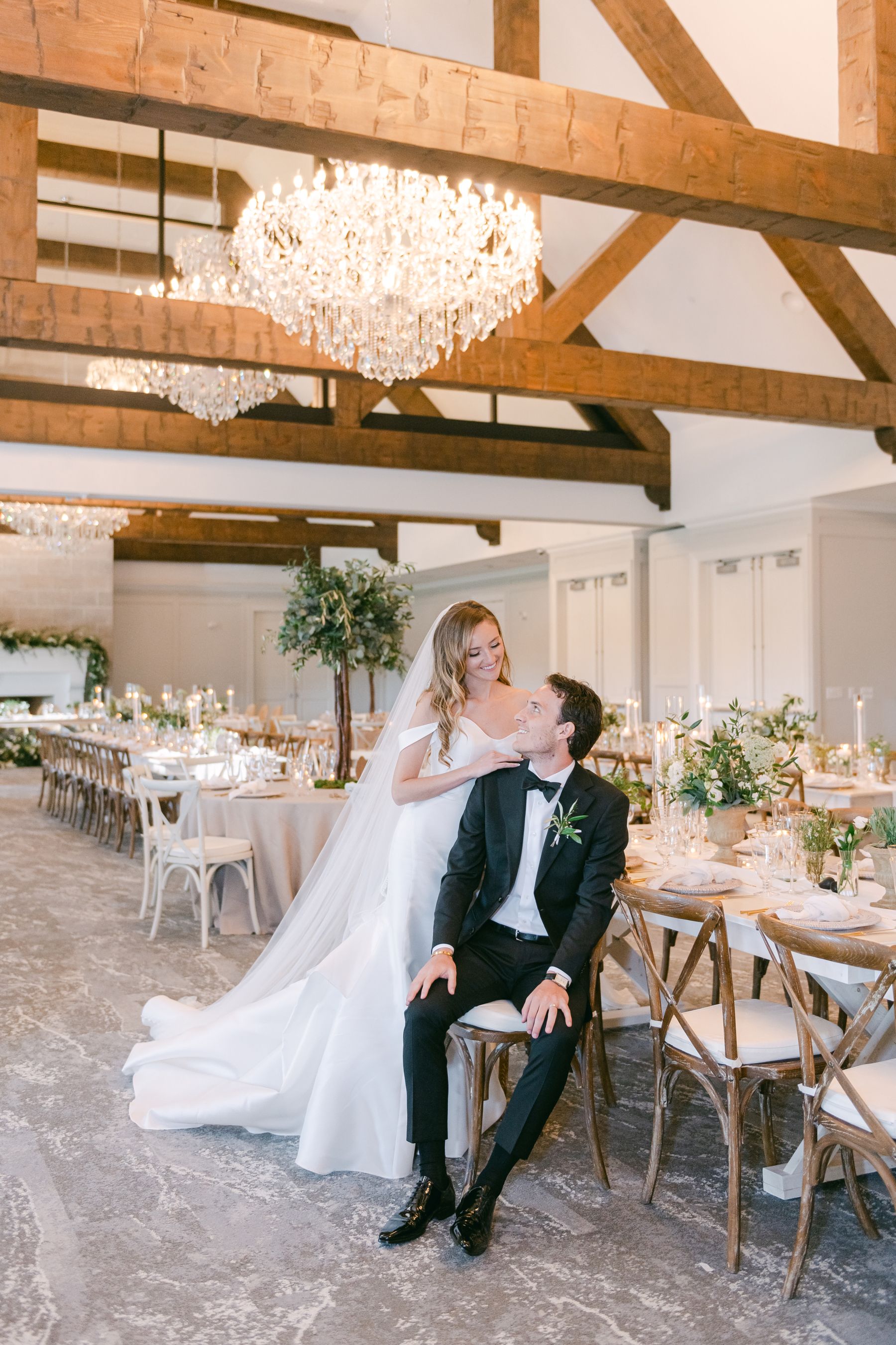 Defying All Odds: The Timeless MontHill Golf &amp; Country Club Vows of Alexandra &amp; Joshua  photo