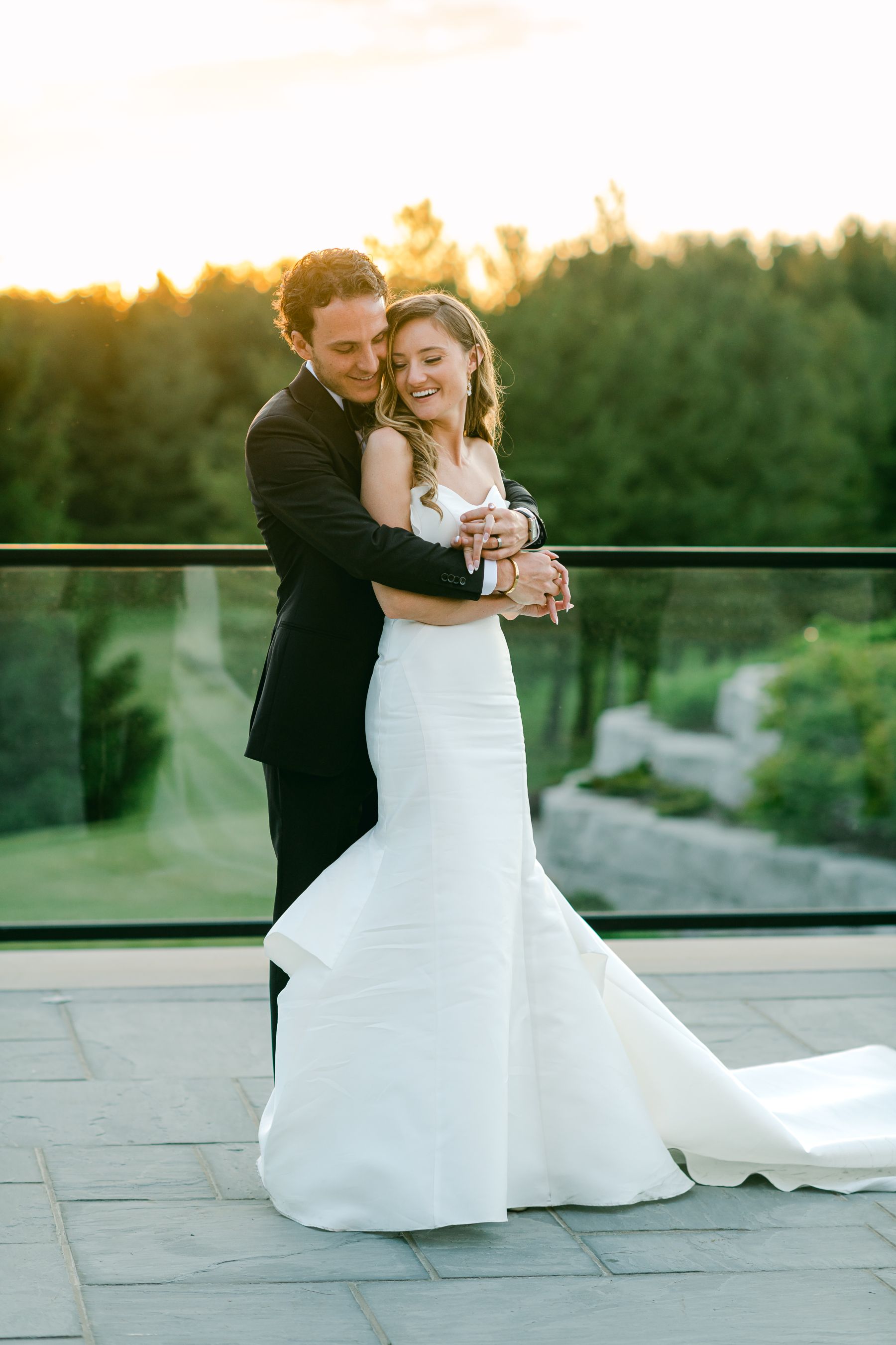 Defying All Odds: The Timeless MontHill Golf &amp; Country Club Vows of Alexandra &amp; Joshua  photo