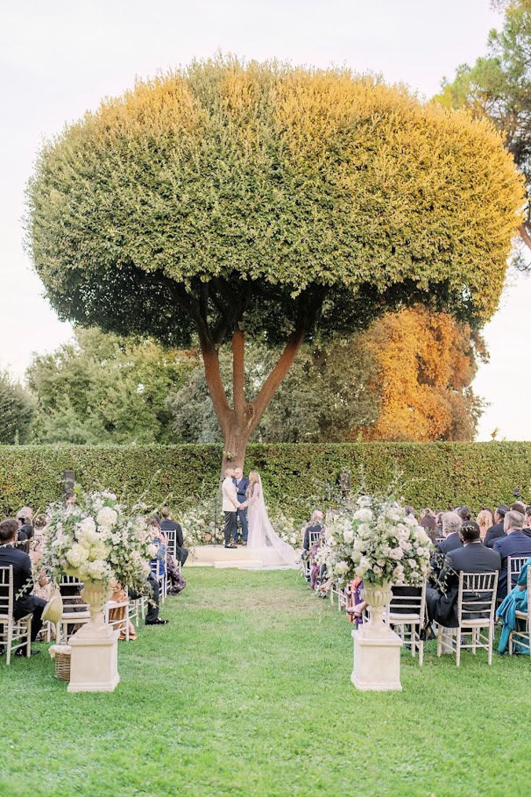 When in Rome: Giselle and Branden's Enchanting Wedding in Villa Aurelia  photo