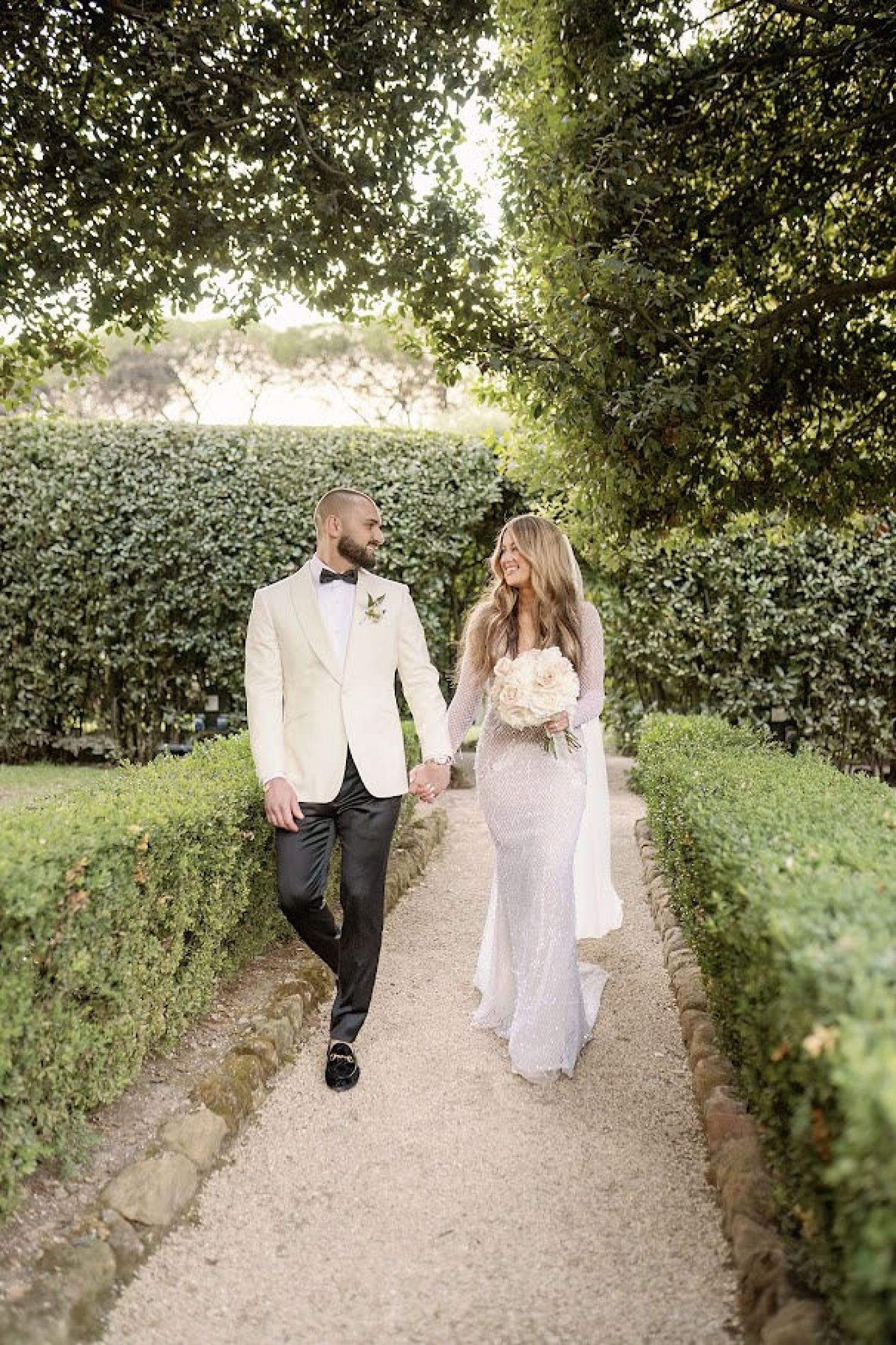 When in Rome: Giselle and Branden's Enchanting Wedding in Villa Aurelia  photo