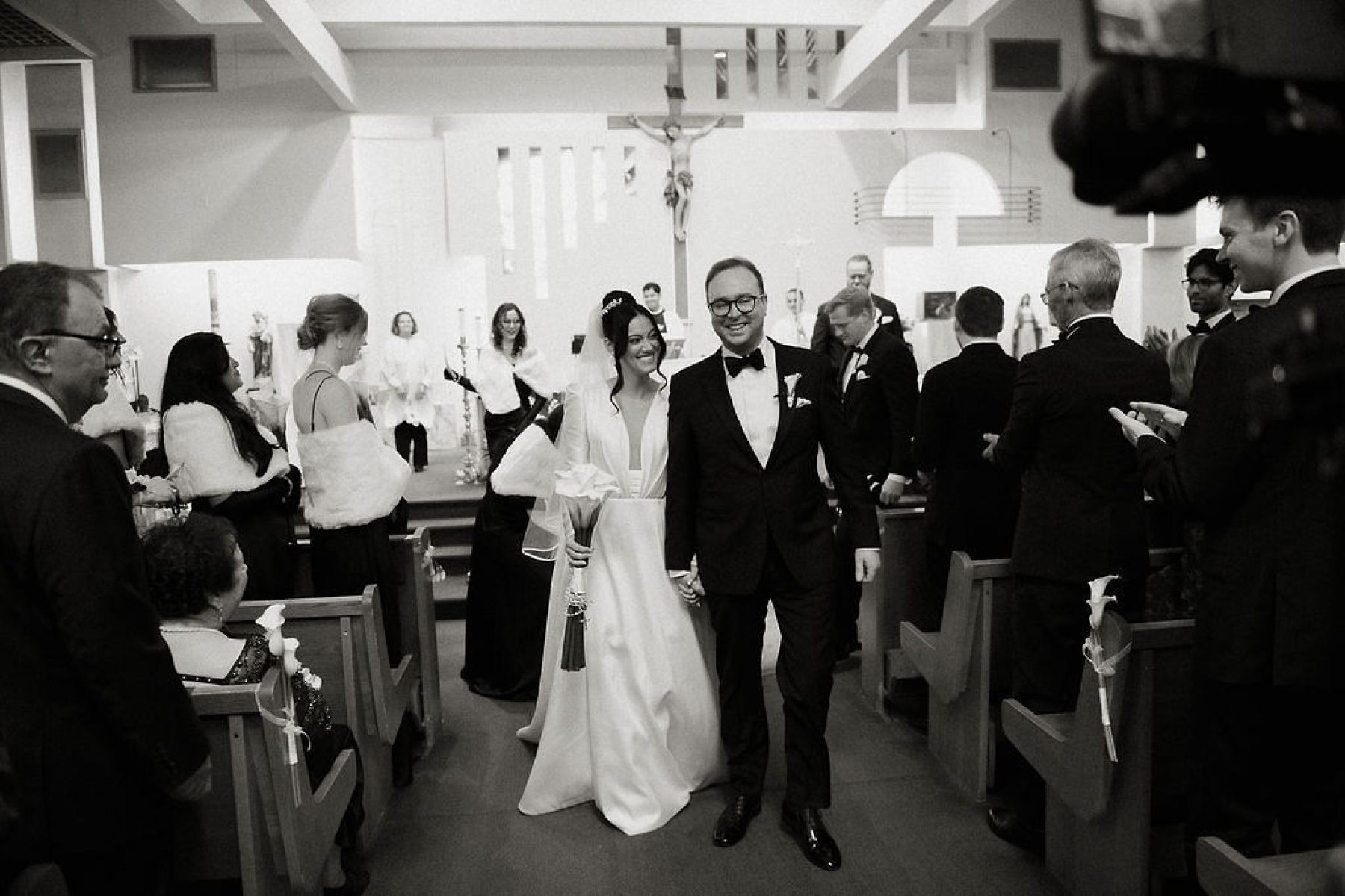 Candlelight, Calla Lilies, and Classic Charm: Nicolette and Victor's Exquisite Nuptials at the Fairmont Royal York Hotel photo