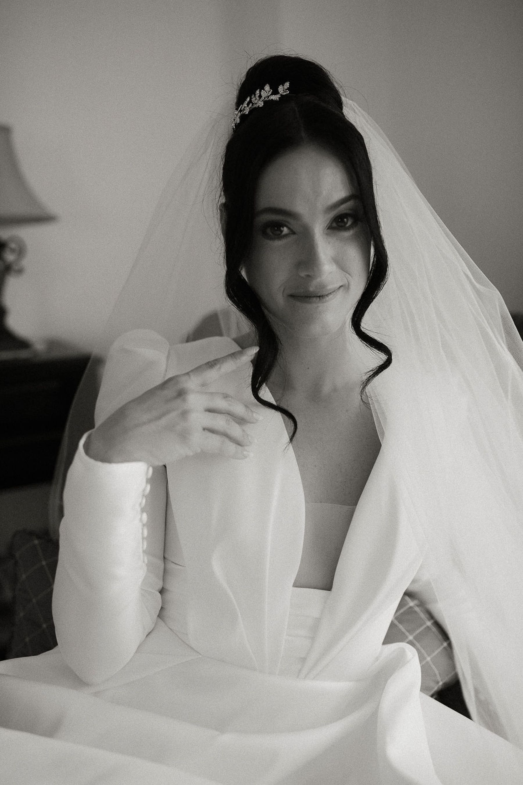 Candlelight, Calla Lilies, and Classic Charm: Nicolette and Victor's Exquisite Nuptials at the Fairmont Royal York Hotel photo