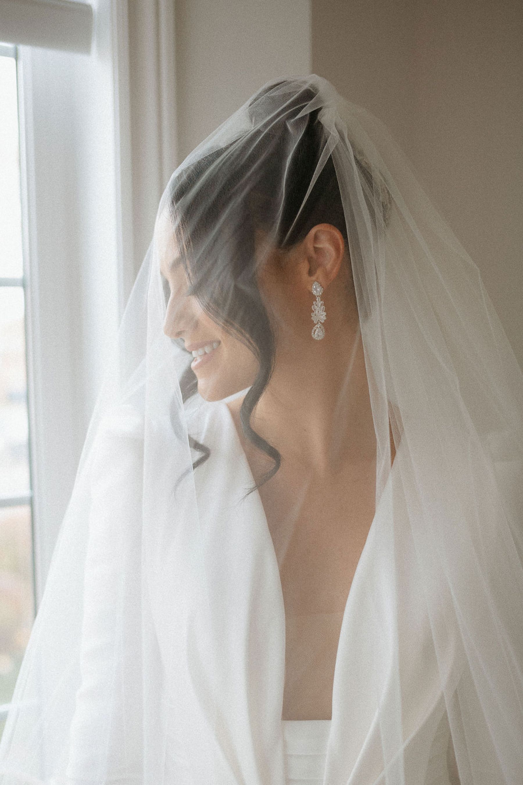 Candlelight, Calla Lilies, and Classic Charm: Nicolette and Victor's Exquisite Nuptials at the Fairmont Royal York Hotel photo