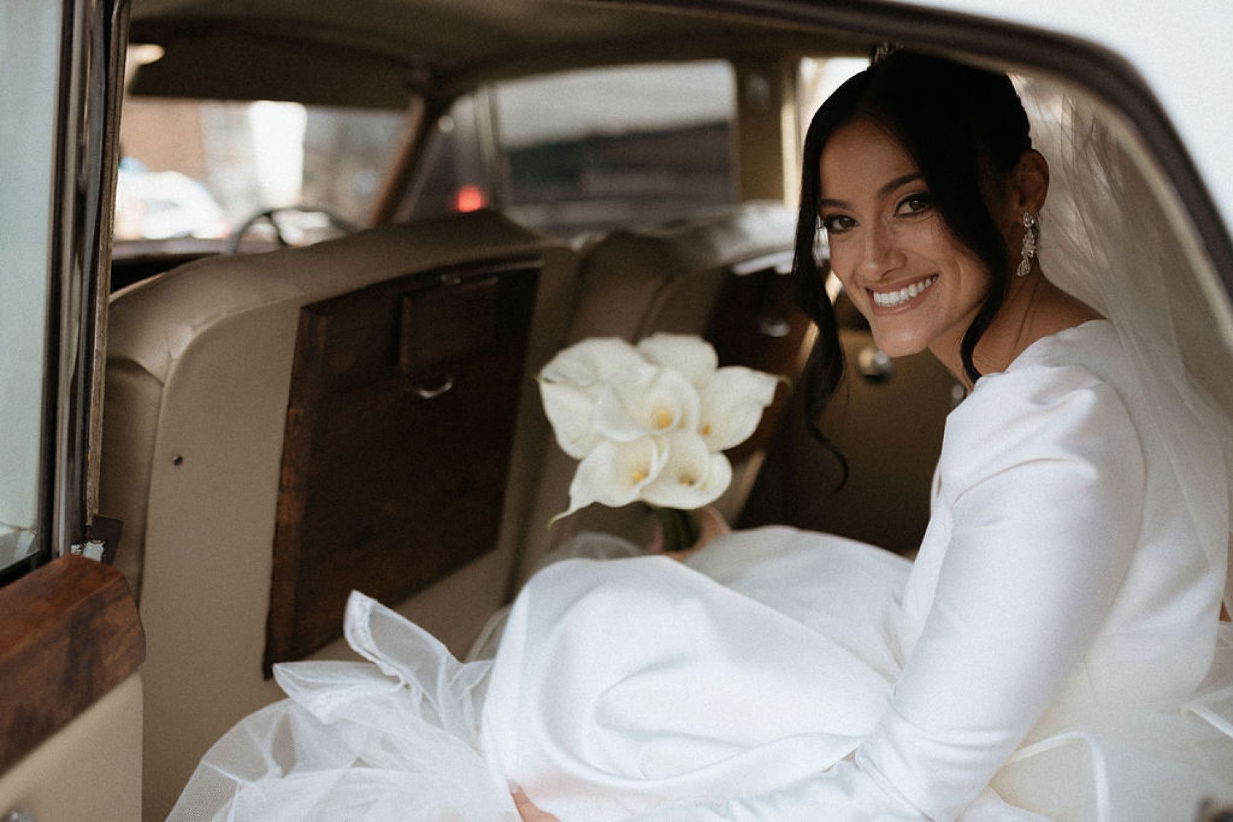 Candlelight, Calla Lilies, and Classic Charm: Nicolette and Victor's Exquisite Nuptials at the Fairmont Royal York Hotel photo