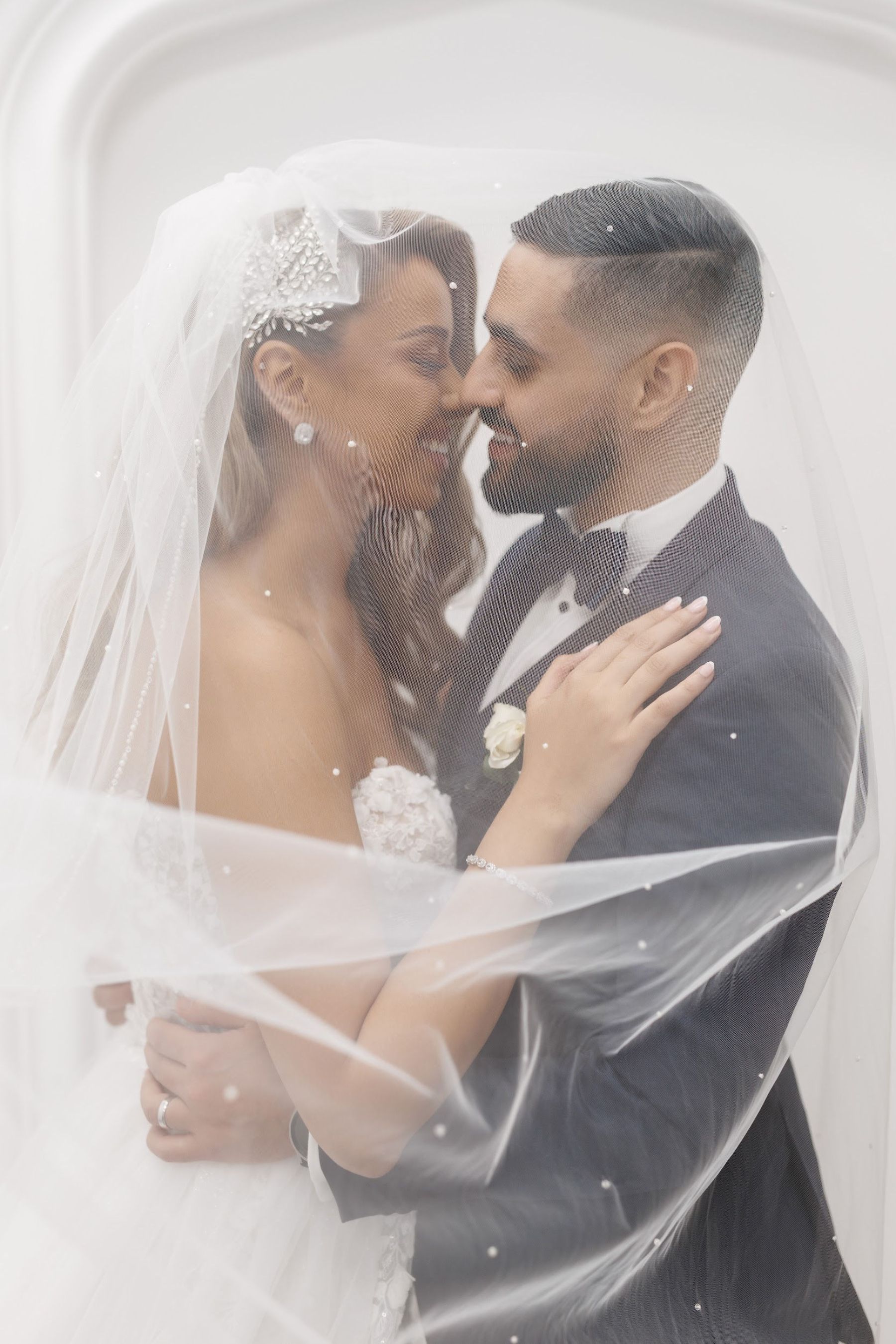 Christina &amp; Morcos: A Universal Studio Eventspace Wedding Filled with Modern Flair photo