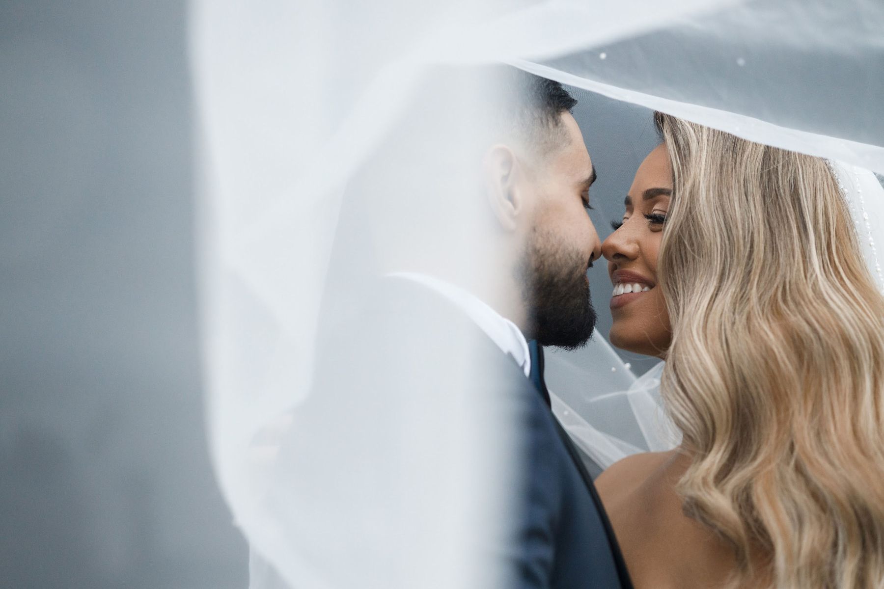 Christina &amp; Morcos: A Universal Studio Eventspace Wedding Filled with Modern Flair photo