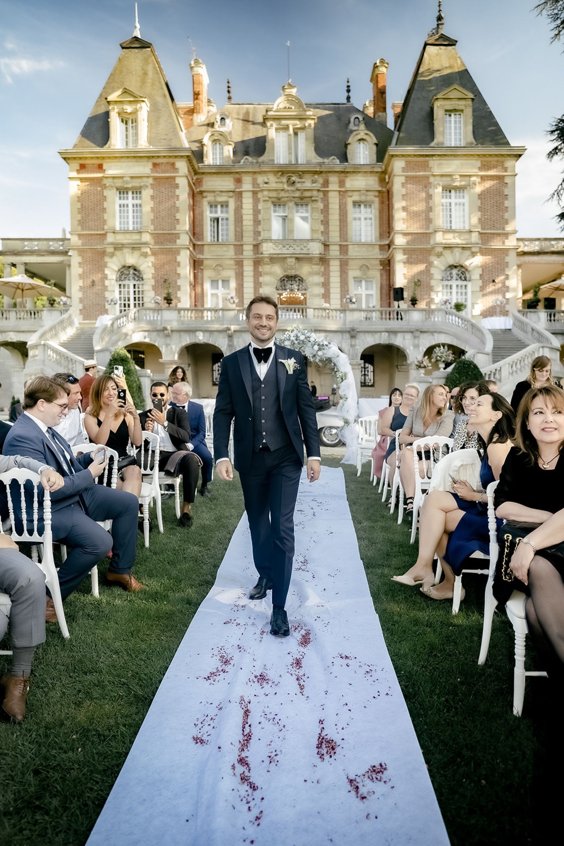 Two Cultures, One Precious Union: Ayda and William's Exquisite Franco-Persian Celebration at Château de Bouffémont photo