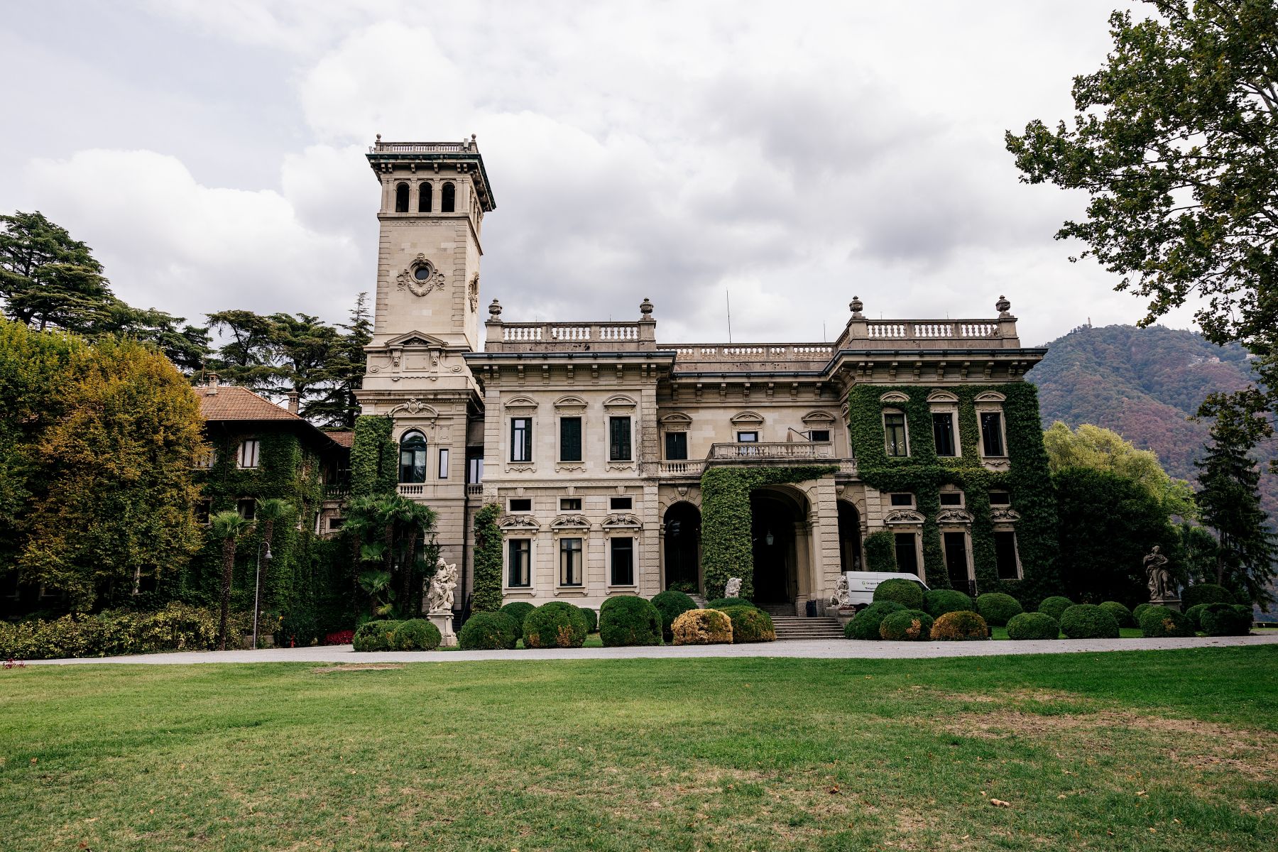 Blossoming Love by the Lake: Sade and Afam's Dreamy Celebration at Villa Erba and Villa Gastel photo