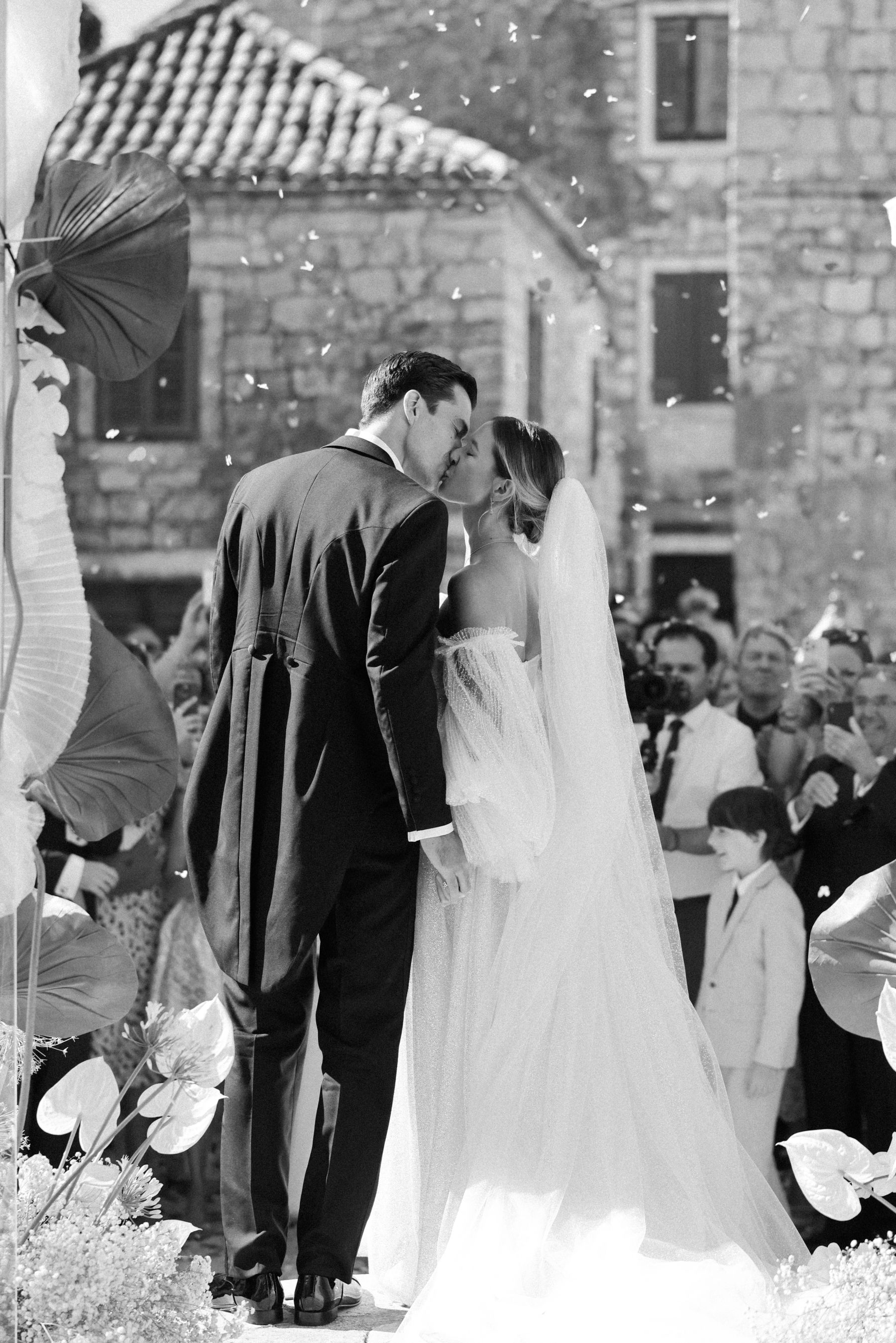 Written in the Stars: Janina and Filip's Coastal Celebration at Maslina Resort photo