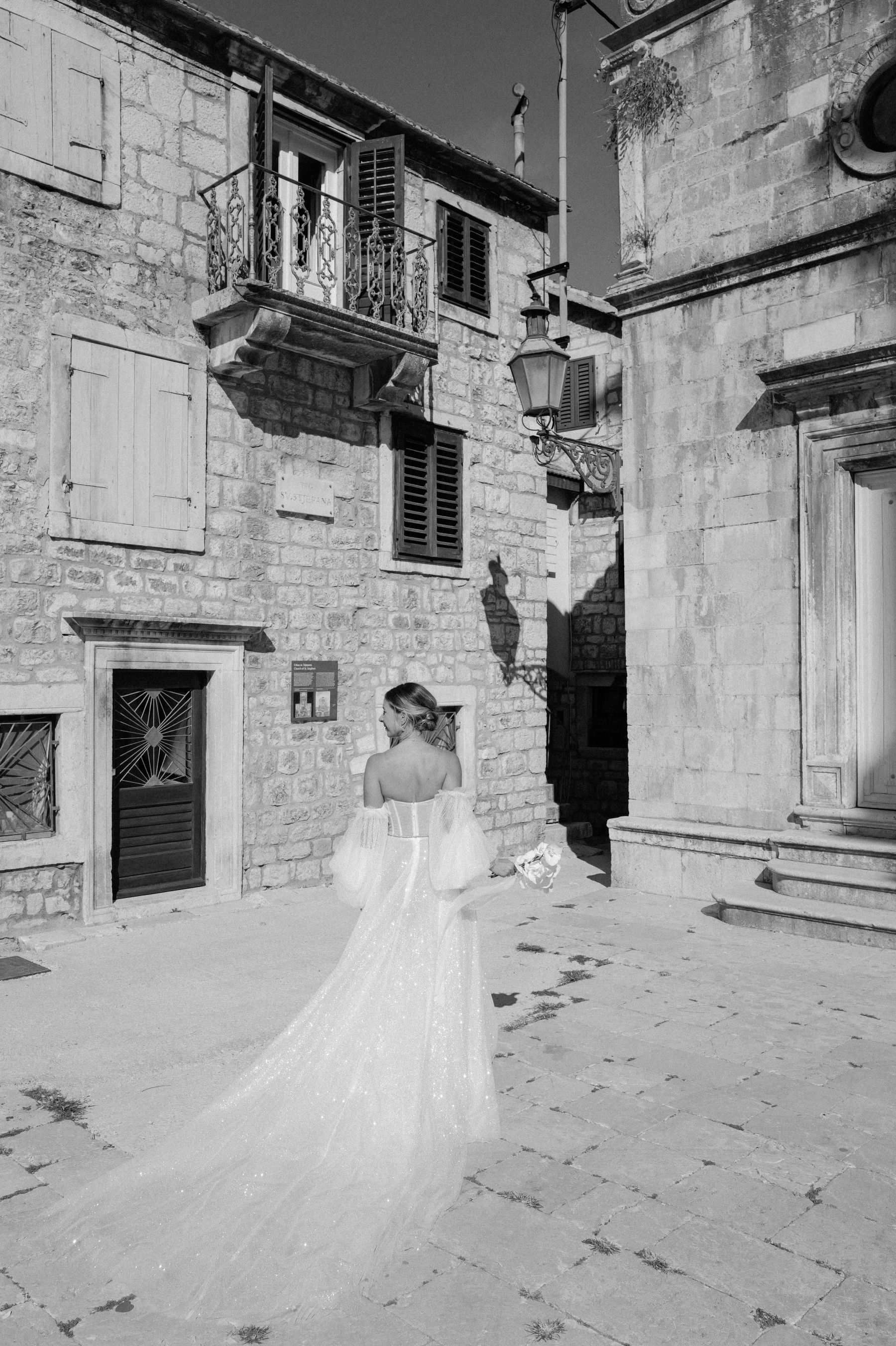 Written in the Stars: Janina and Filip's Coastal Celebration at Maslina Resort photo