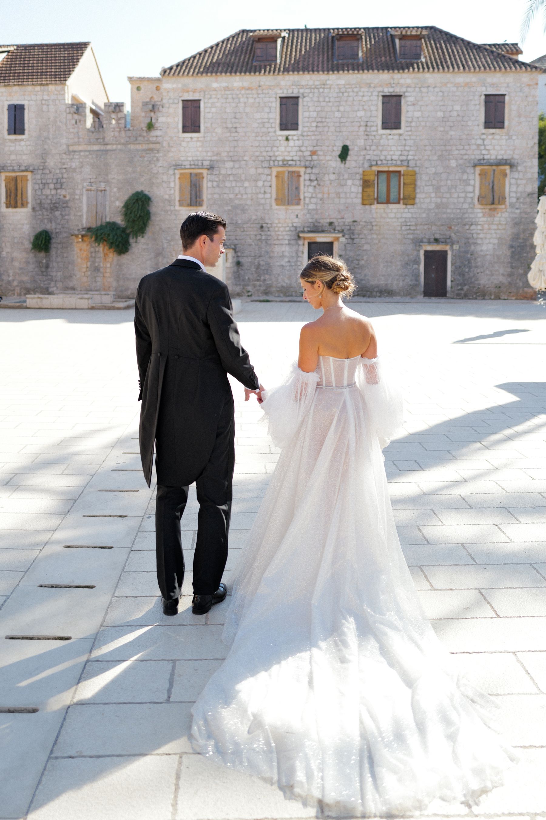 Written in the Stars: Janina and Filip's Coastal Celebration at Maslina Resort photo