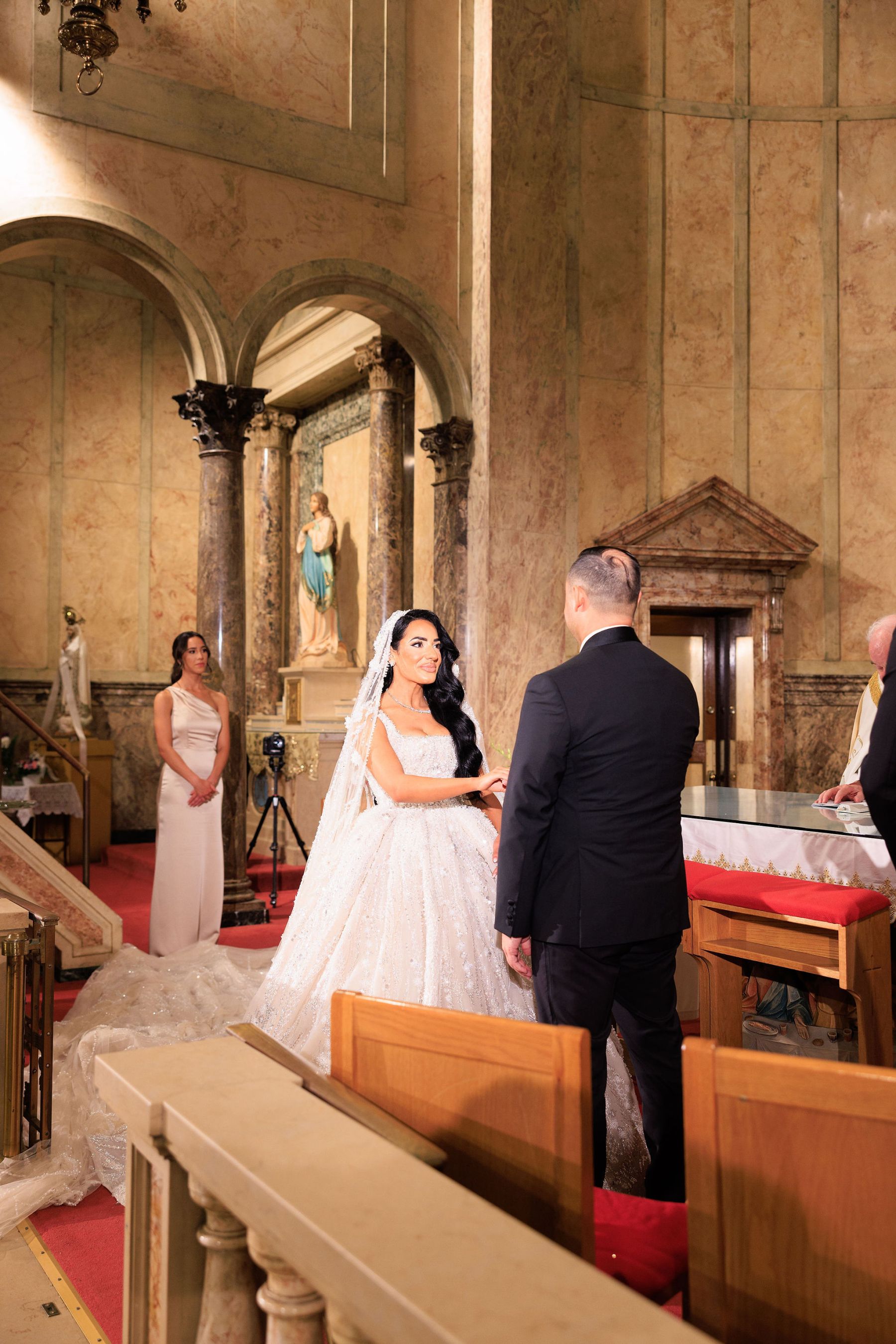 Royalty Redefined: Rachel and John's Majestic 'I Do' at The Venetian photo