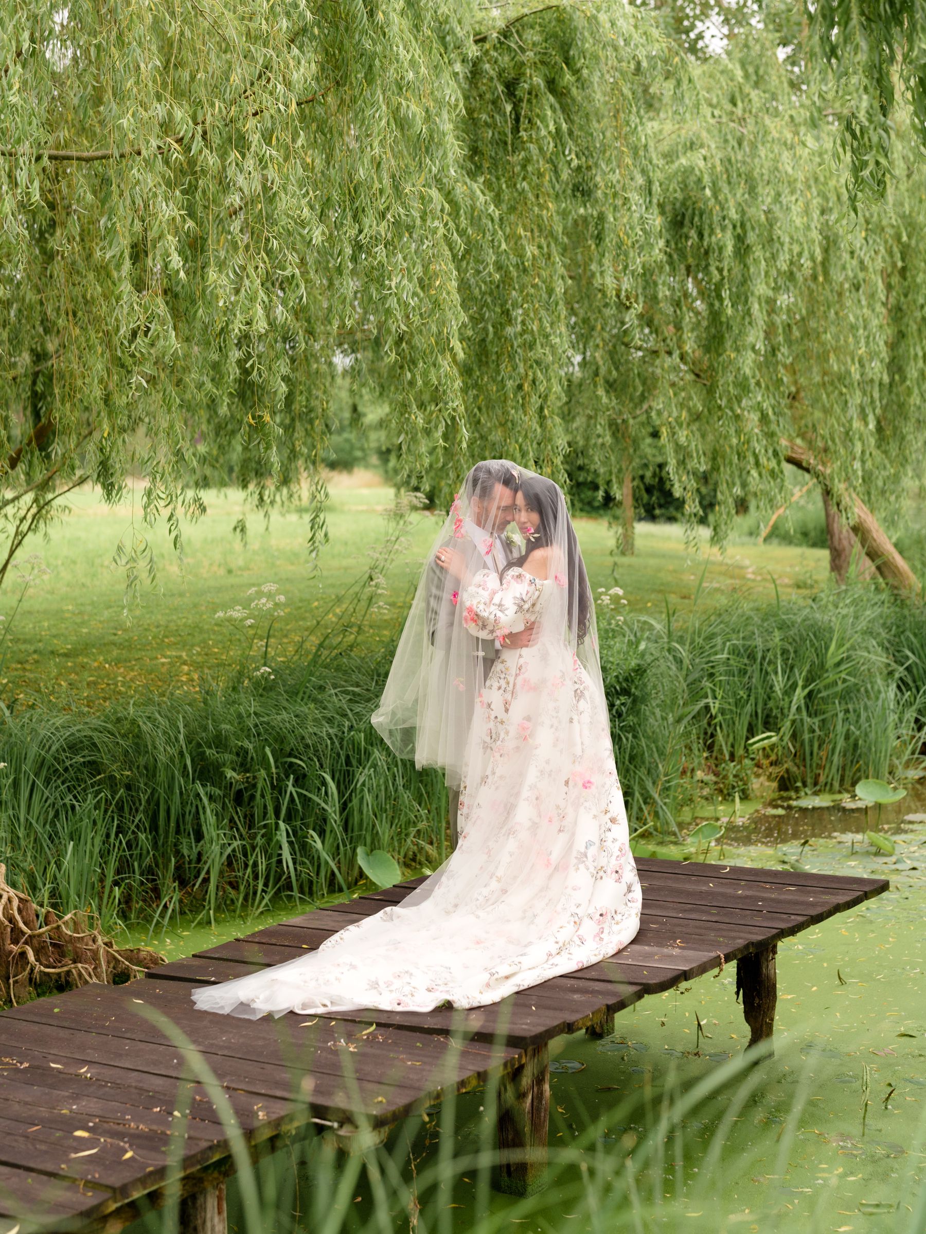 Dancing Through Time: Victoria and James' Magical Celebration at La Finestra Sul Fiume photo