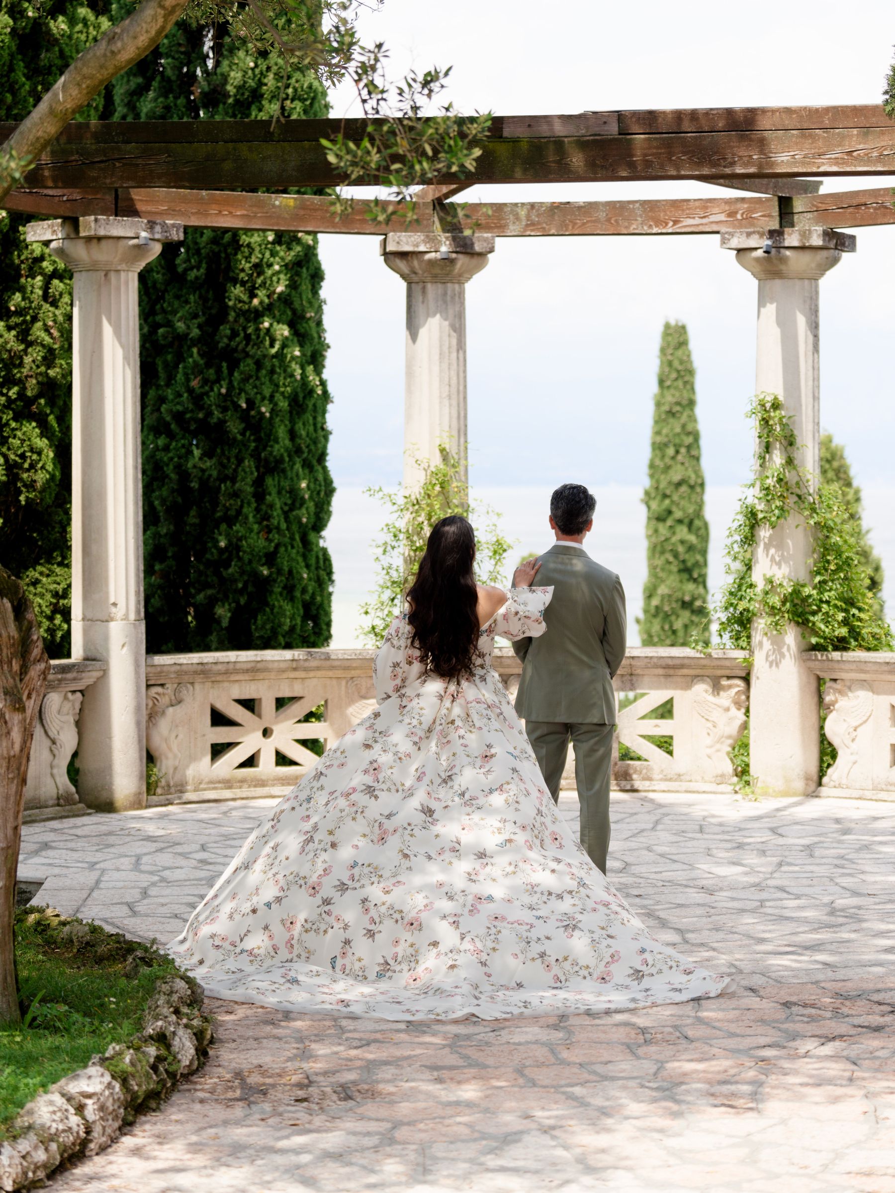 Dancing Through Time: Victoria and James' Magical Celebration at La Finestra Sul Fiume photo
