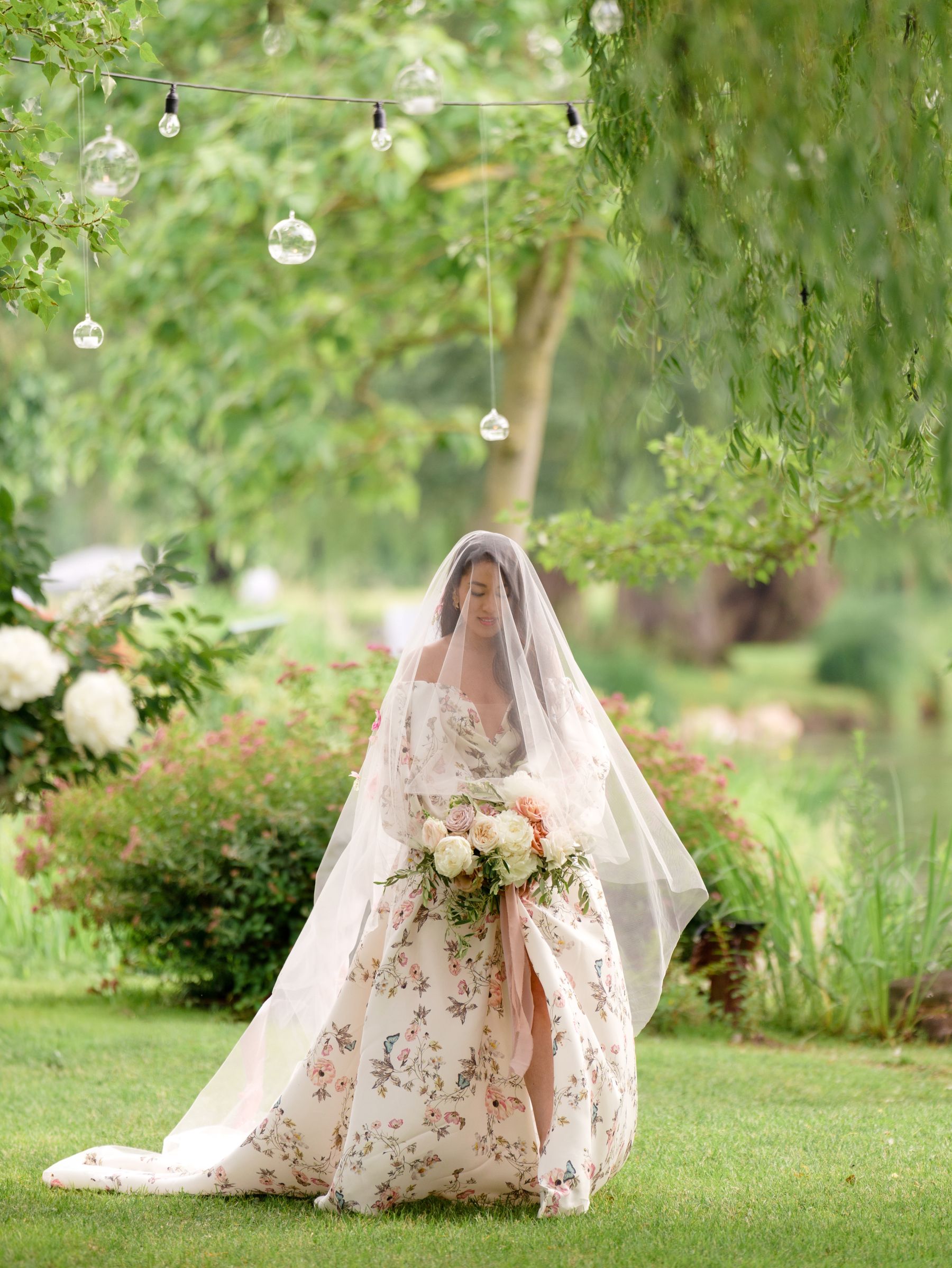 Dancing Through Time: Victoria and James' Magical Celebration at La Finestra Sul Fiume photo