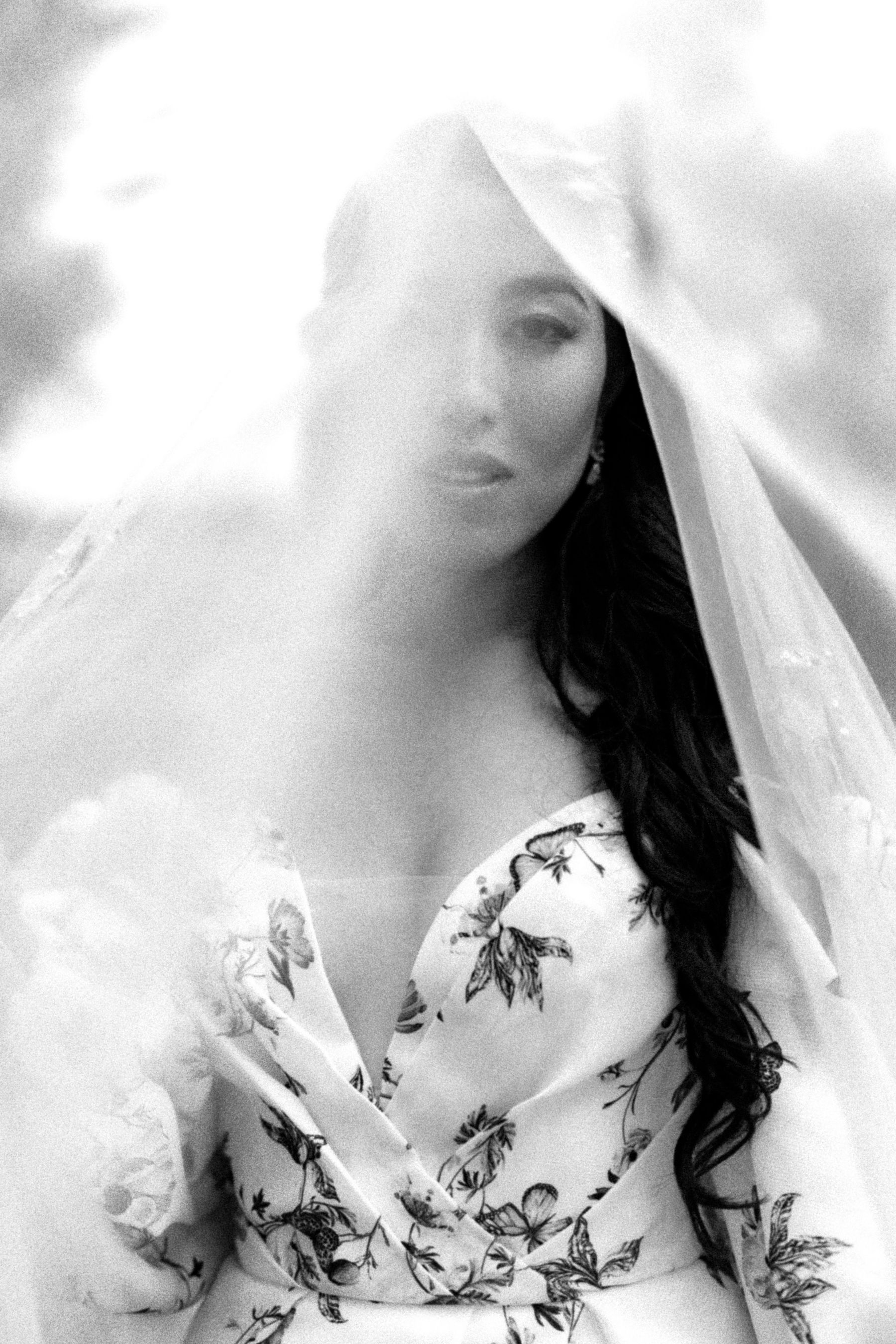 Dancing Through Time: Victoria and James' Magical Celebration at La Finestra Sul Fiume photo