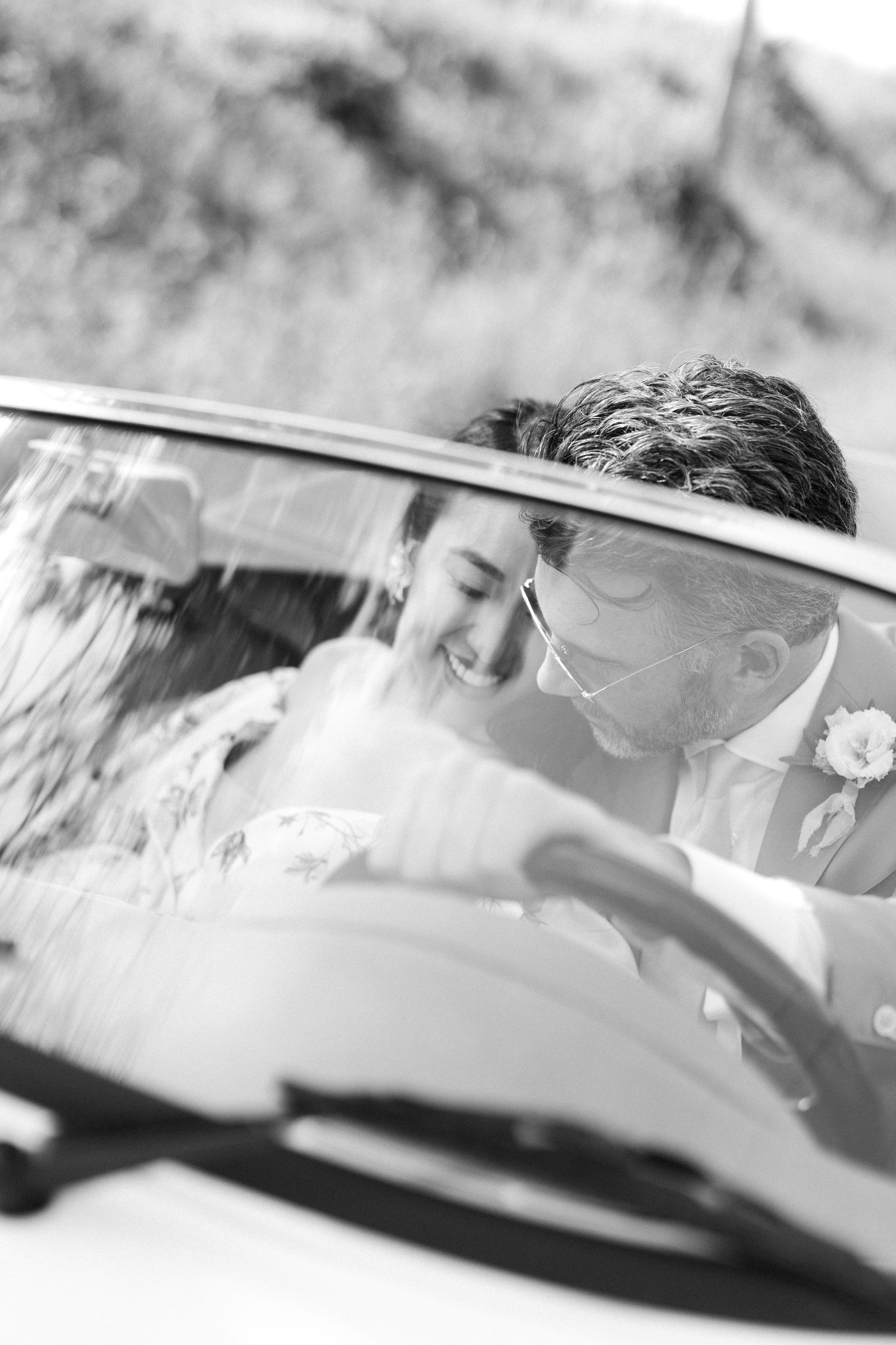 Dancing Through Time: Victoria and James' Magical Celebration at La Finestra Sul Fiume photo