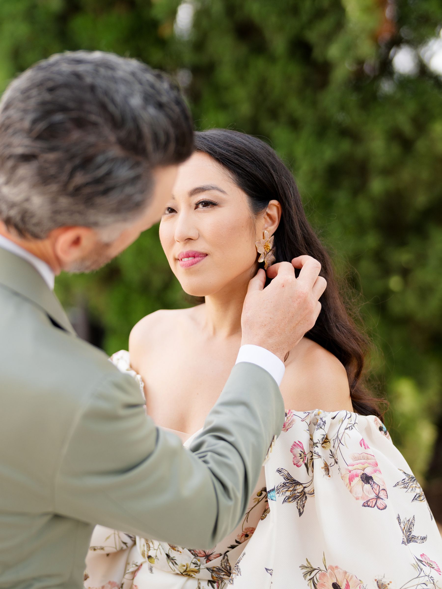 Dancing Through Time: Victoria and James' Magical Celebration at La Finestra Sul Fiume photo