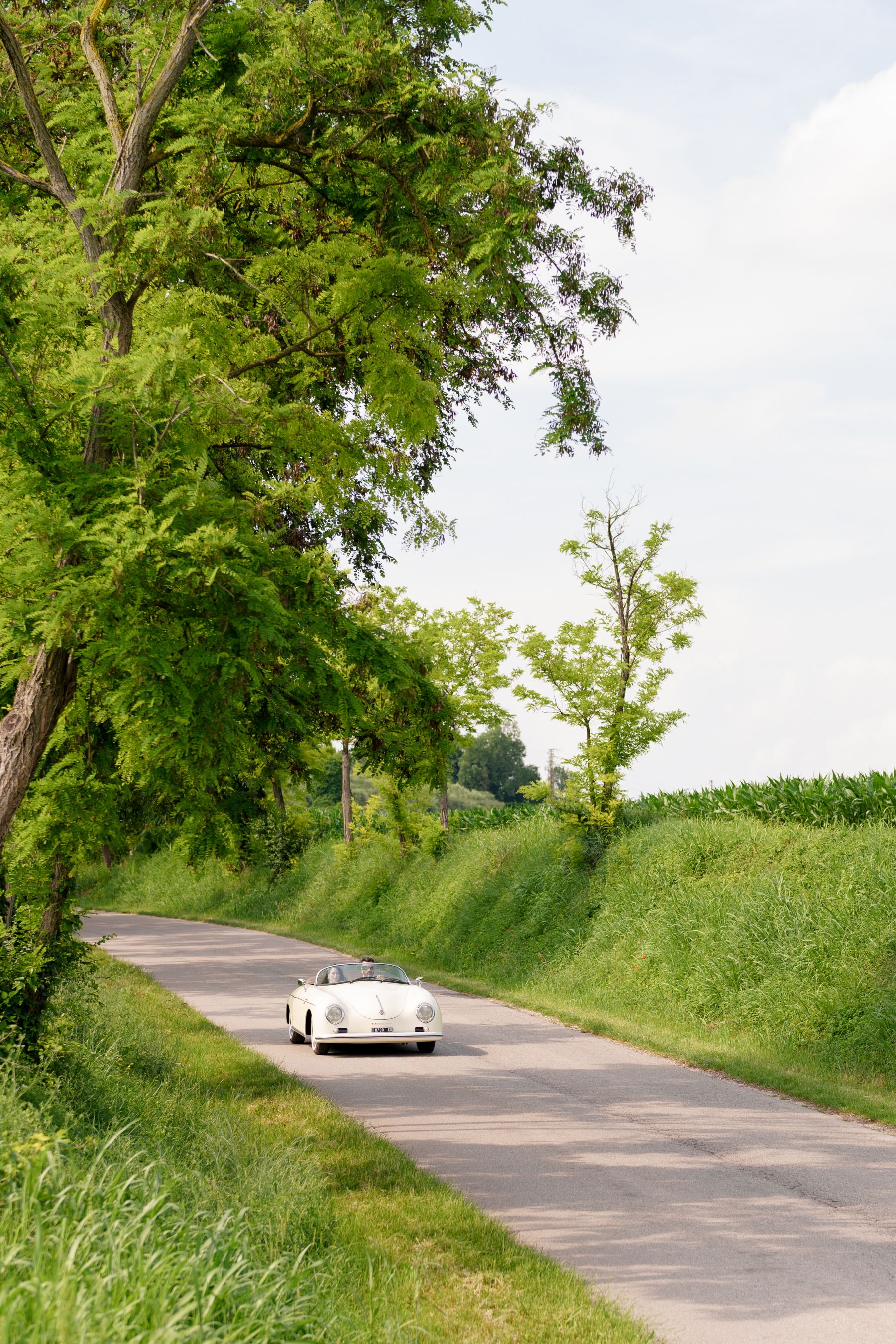 Dancing Through Time: Victoria and James' Magical Celebration at La Finestra Sul Fiume photo