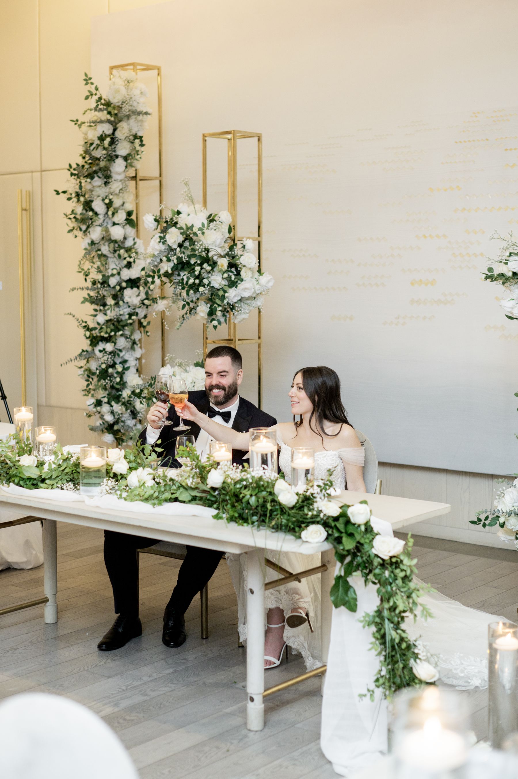 Dancing Through Life: Julia and Diogo's Harmonious Union at The Pearle Hotel &amp; Spa photo