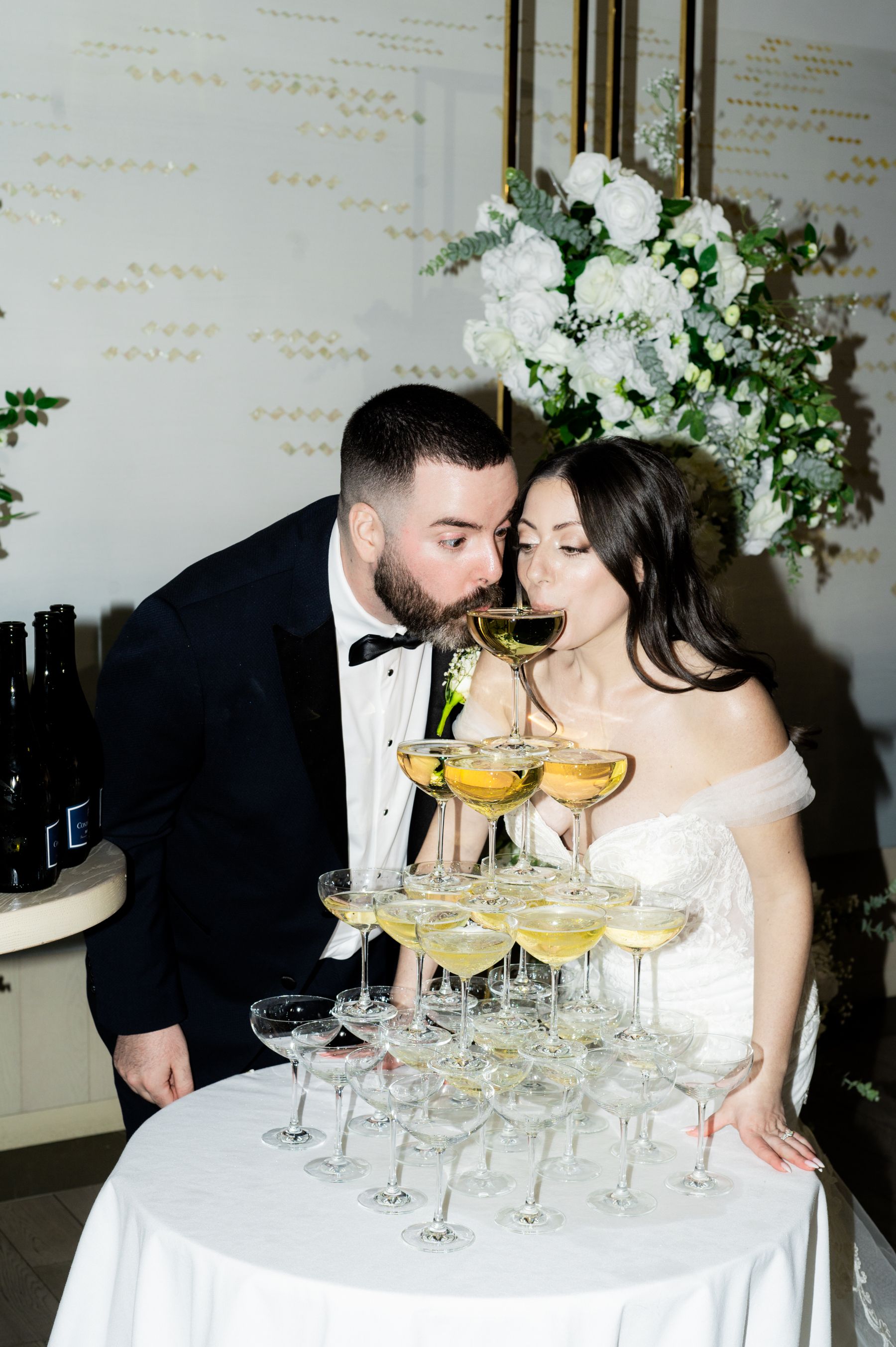 Dancing Through Life: Julia and Diogo's Harmonious Union at The Pearle Hotel &amp; Spa photo