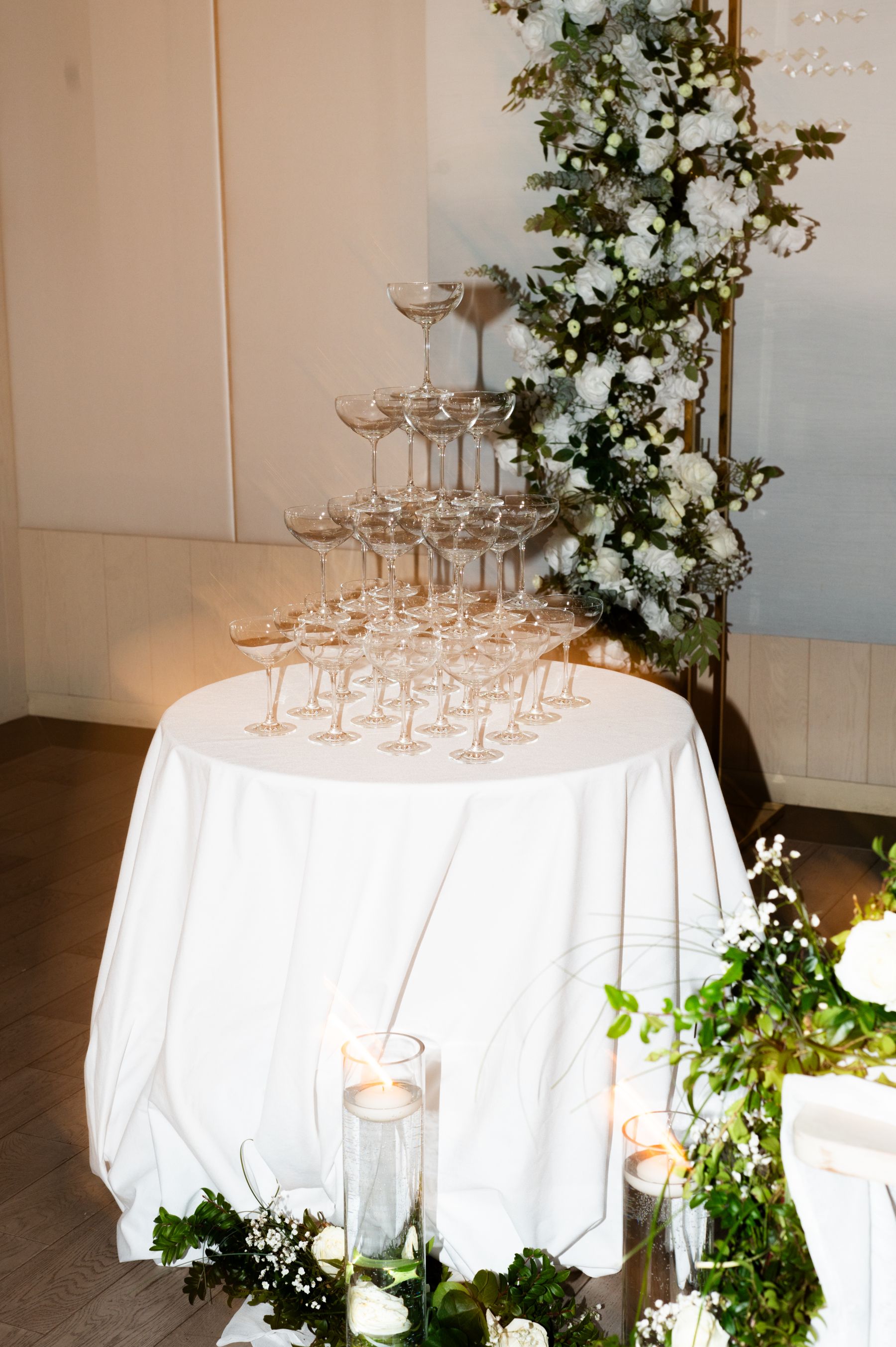 Dancing Through Life: Julia and Diogo's Harmonious Union at The Pearle Hotel &amp; Spa photo