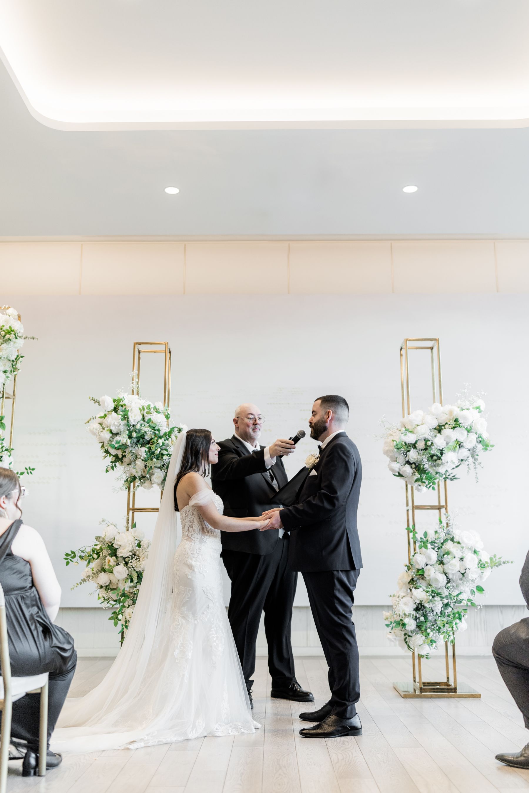 Dancing Through Life: Julia and Diogo's Harmonious Union at The Pearle Hotel &amp; Spa photo