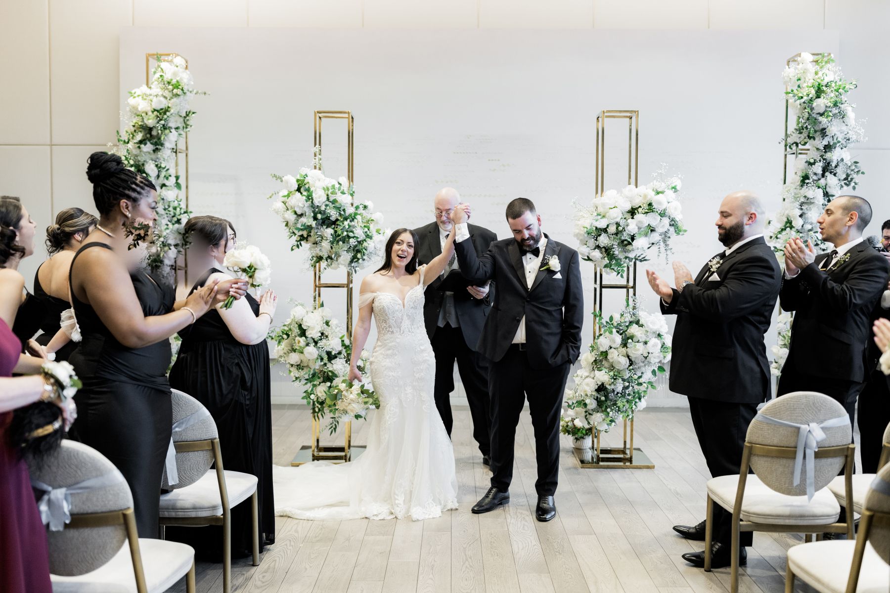 Dancing Through Life: Julia and Diogo's Harmonious Union at The Pearle Hotel &amp; Spa photo