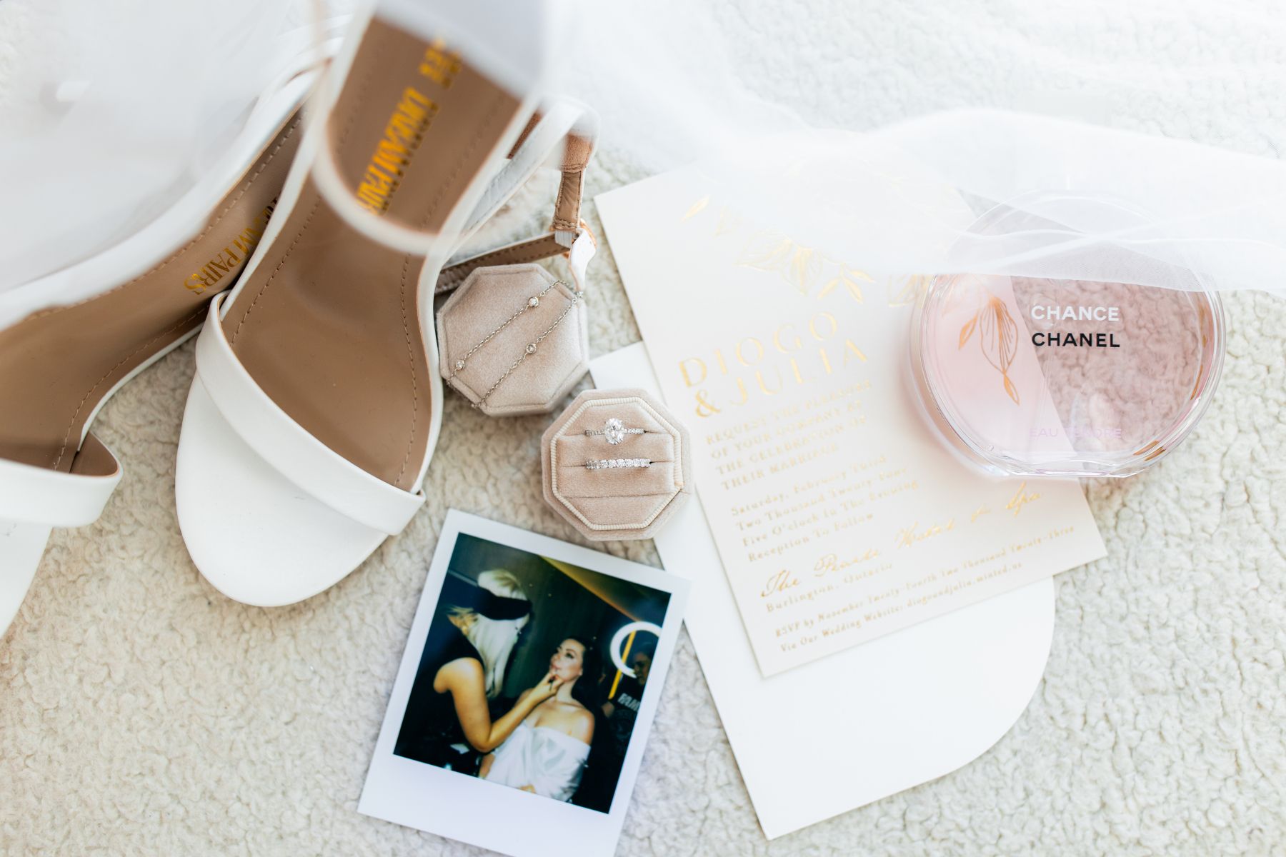 Dancing Through Life: Julia and Diogo's Harmonious Union at The Pearle Hotel &amp; Spa photo