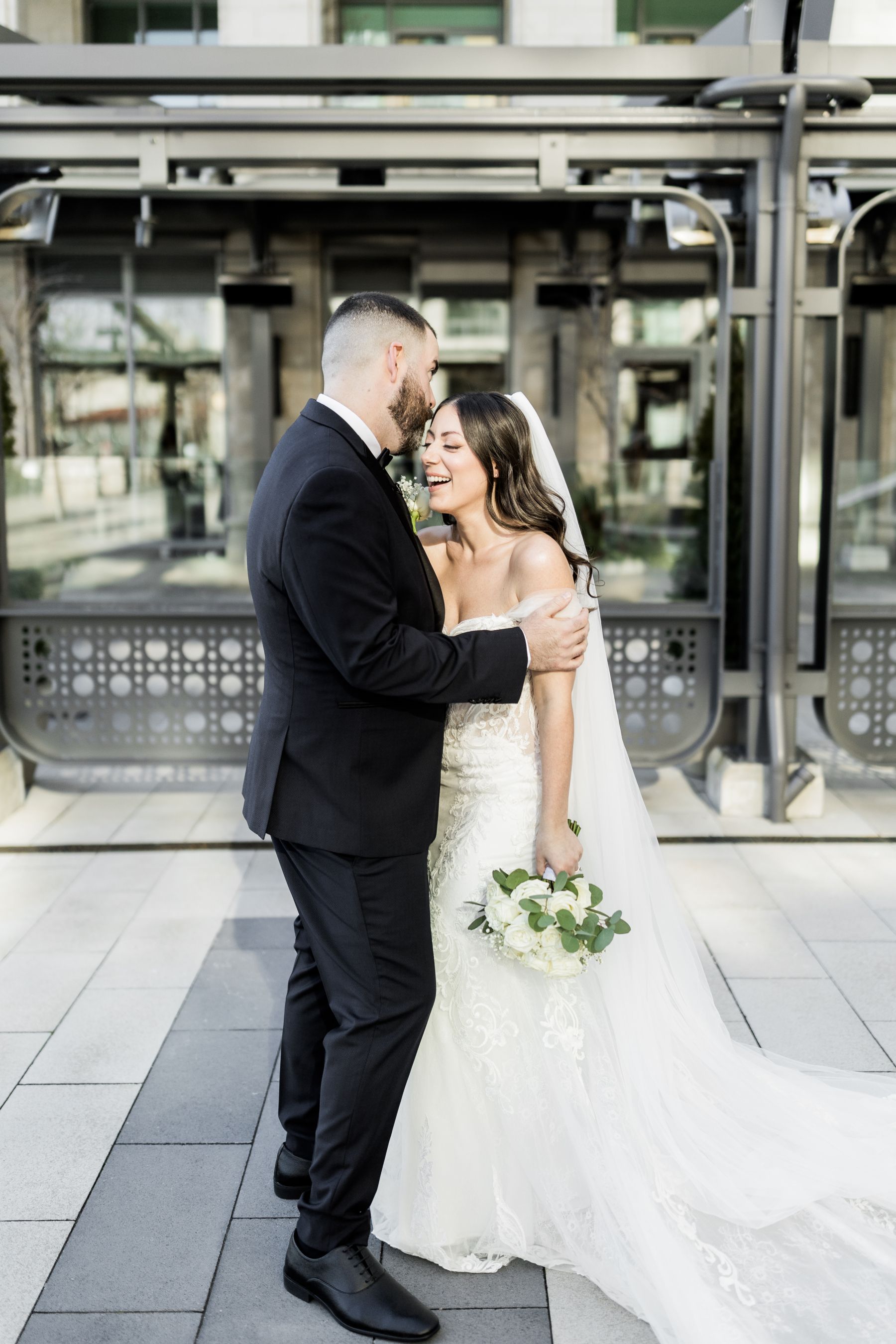 Dancing Through Life: Julia and Diogo's Harmonious Union at The Pearle Hotel &amp; Spa photo