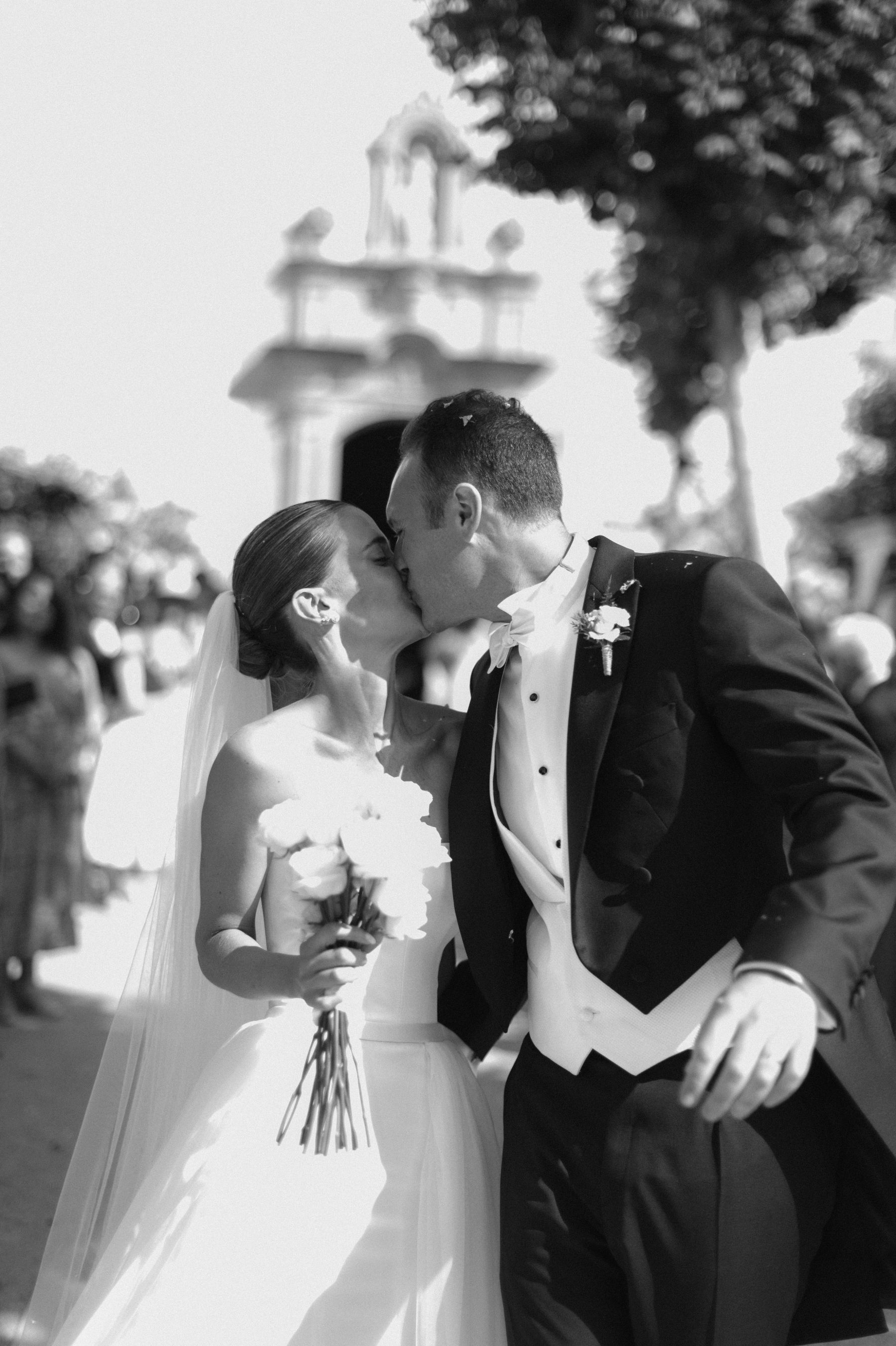 Where Sea Meets Soul: Tatiana and Dan's Elegant Mediterranean Dream at Casa Santa Clotilde photo