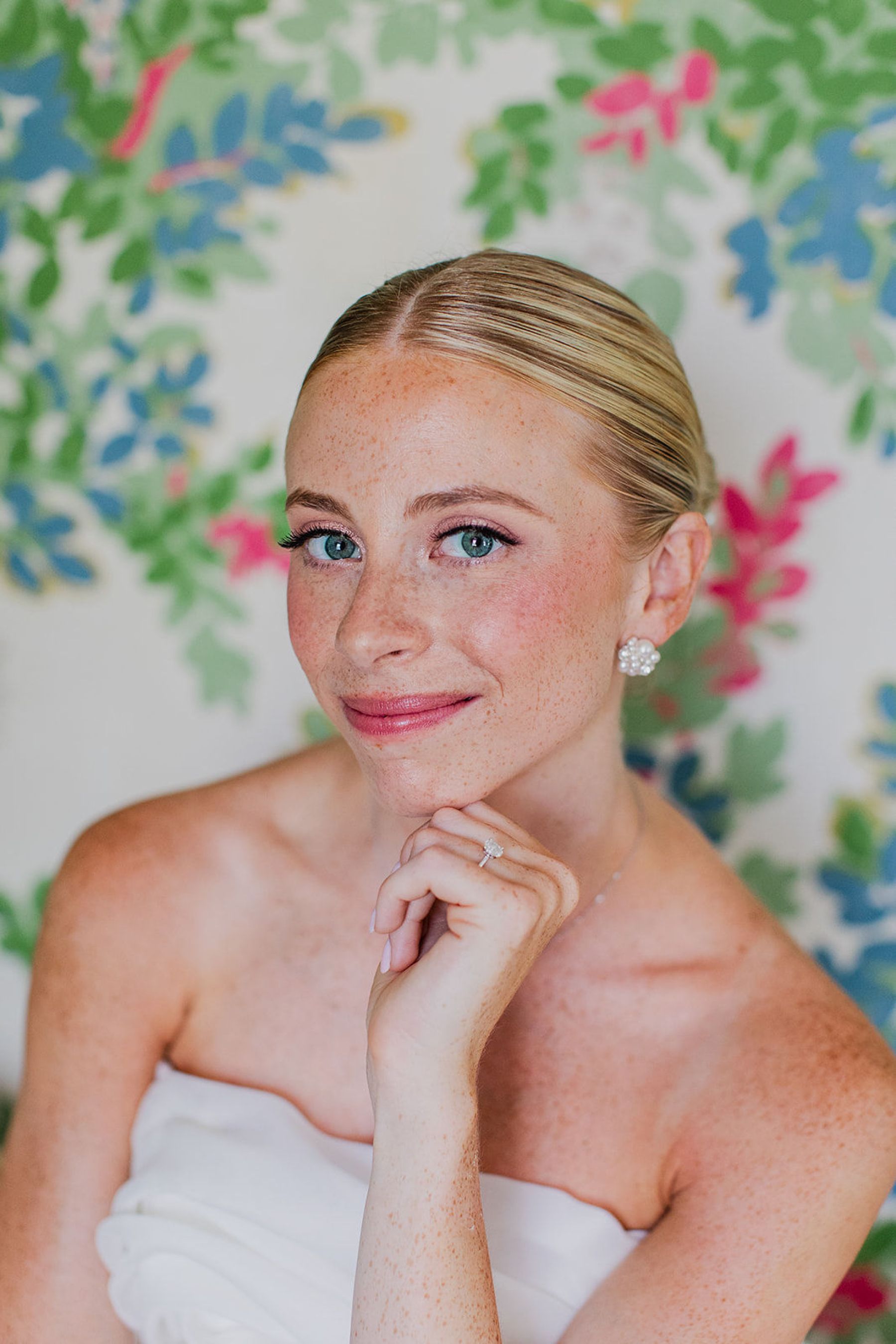 A Love Story in Pink: Caitlin and Zach's Exquisite Wedding at Hamilton Farm Golf Club photo