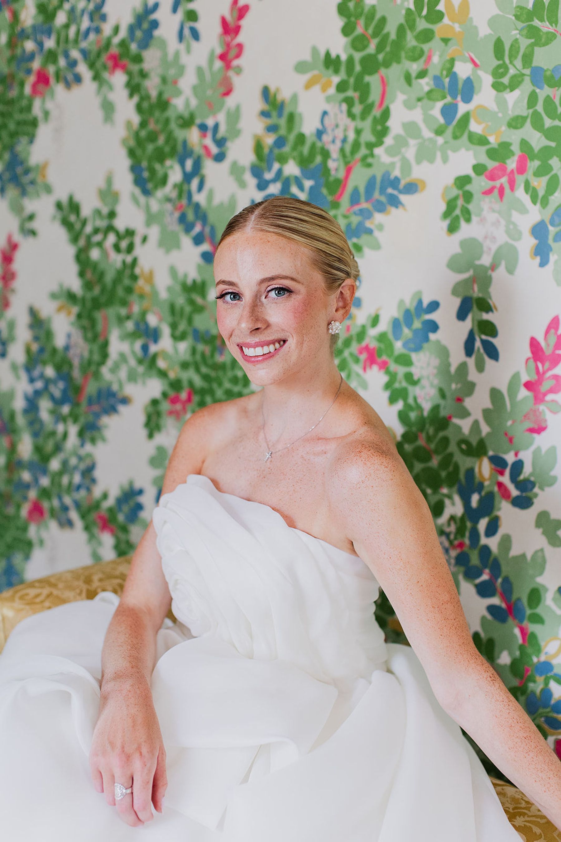 A Love Story in Pink: Caitlin and Zach's Exquisite Wedding at Hamilton Farm Golf Club photo