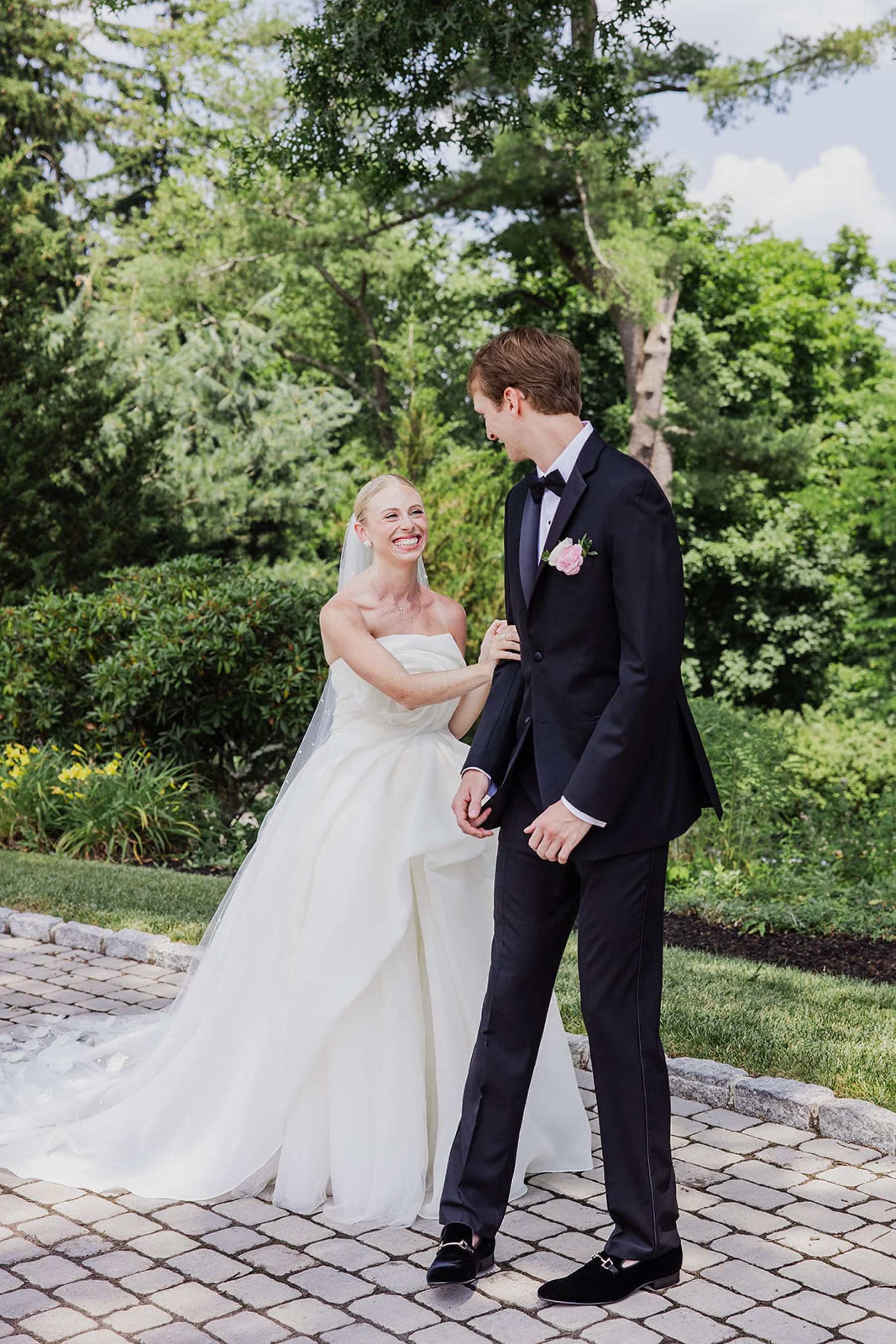 A Love Story in Pink: Caitlin and Zach's Exquisite Wedding at Hamilton Farm Golf Club photo
