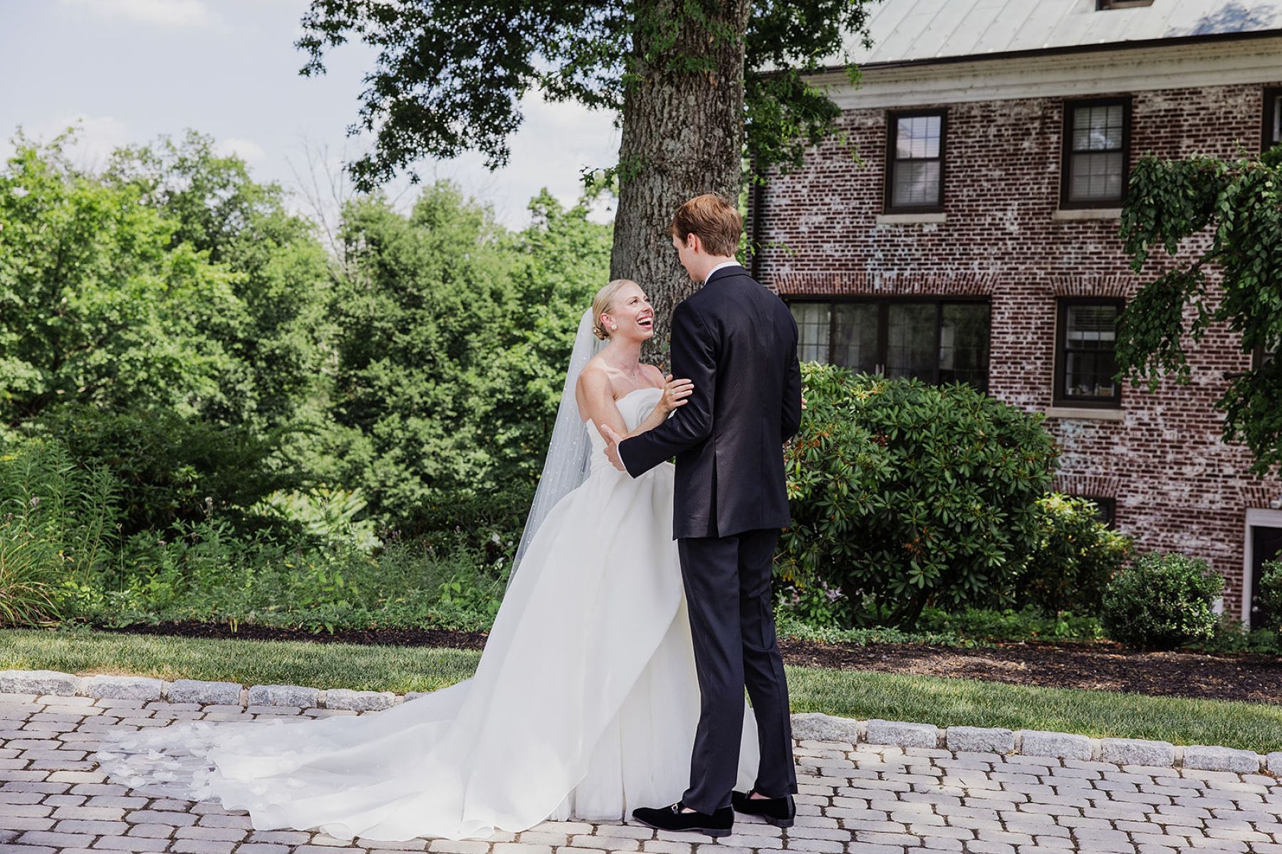 A Love Story in Pink: Caitlin and Zach's Exquisite Wedding at Hamilton Farm Golf Club photo