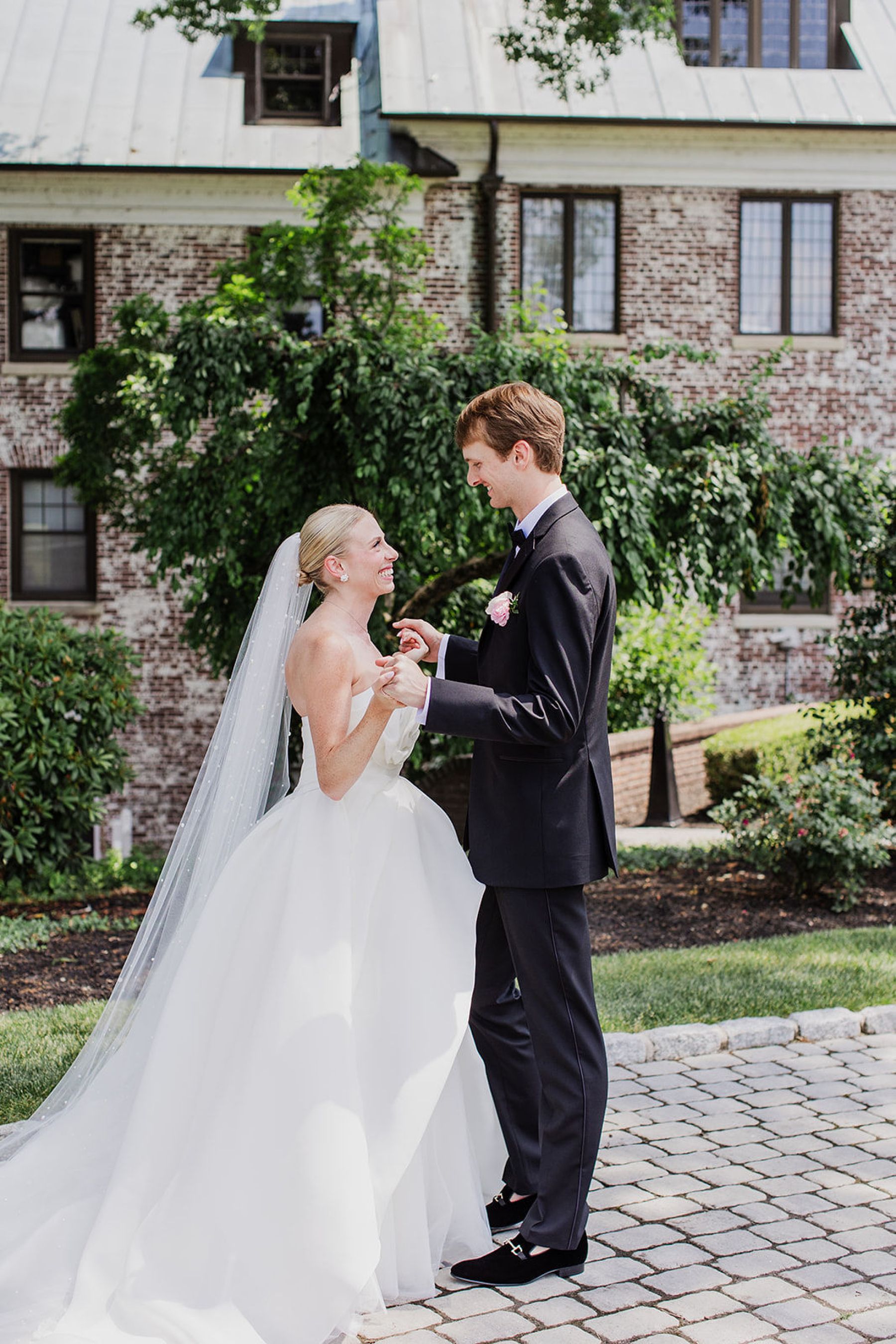 A Love Story in Pink: Caitlin and Zach's Exquisite Wedding at Hamilton Farm Golf Club photo