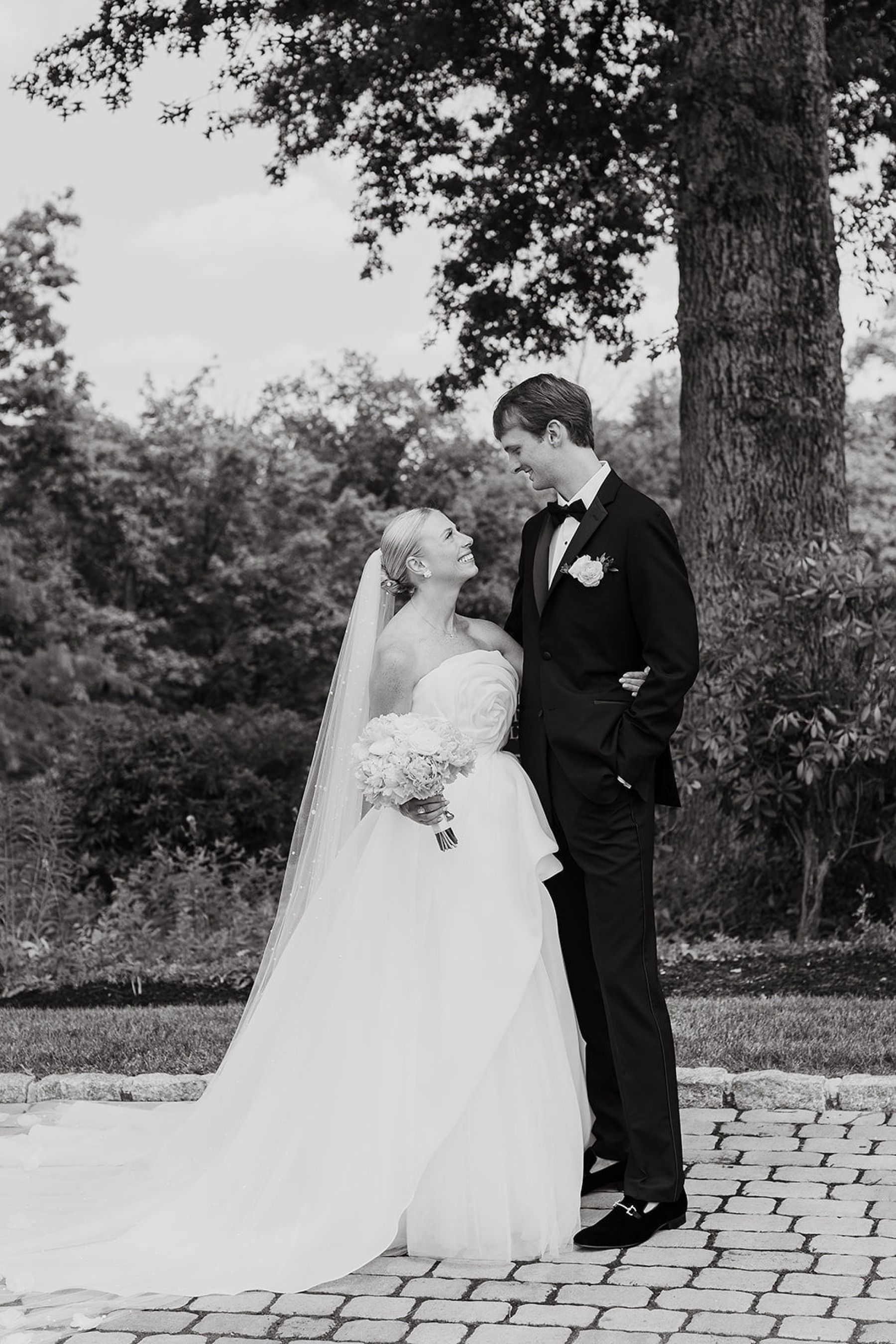 A Love Story in Pink: Caitlin and Zach's Exquisite Wedding at Hamilton Farm Golf Club photo