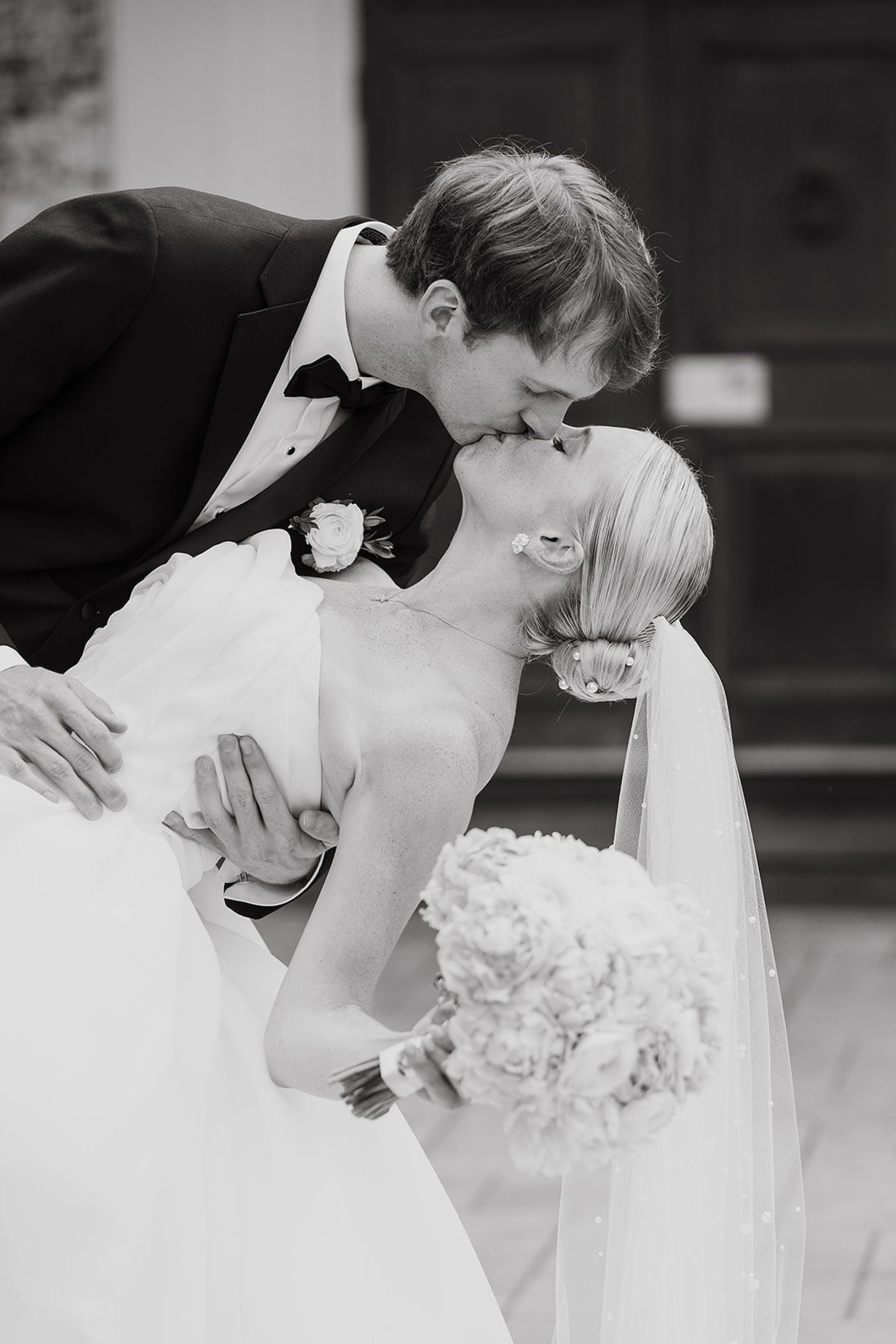 A Love Story in Pink: Caitlin and Zach's Exquisite Wedding at Hamilton Farm Golf Club photo