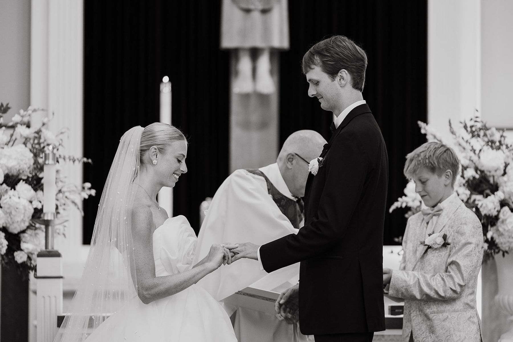 A Love Story in Pink: Caitlin and Zach's Exquisite Wedding at Hamilton Farm Golf Club photo