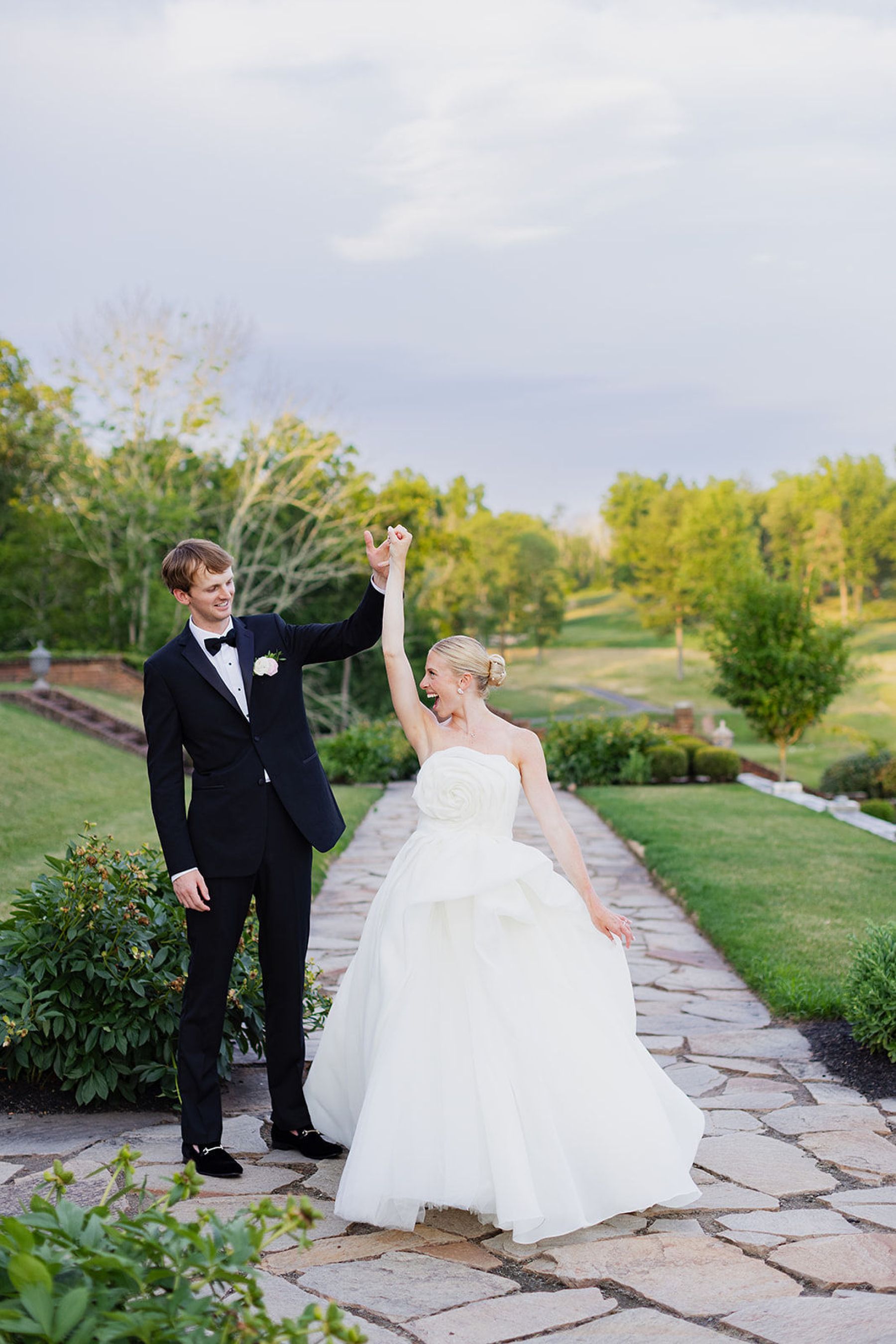 A Love Story in Pink: Caitlin and Zach's Exquisite Wedding at Hamilton Farm Golf Club photo